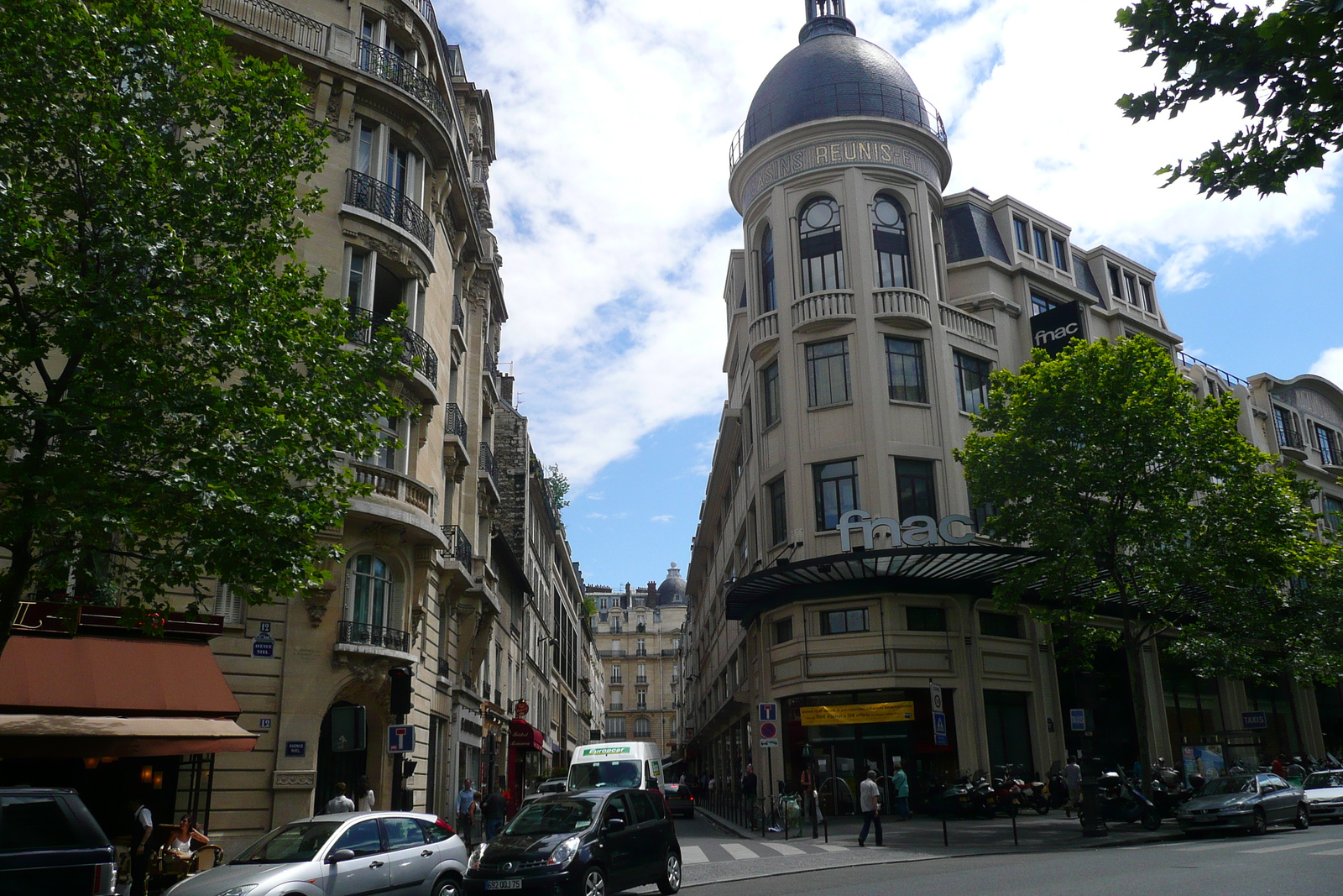 Picture France Paris Avenue Niel 2007-06 66 - View Avenue Niel