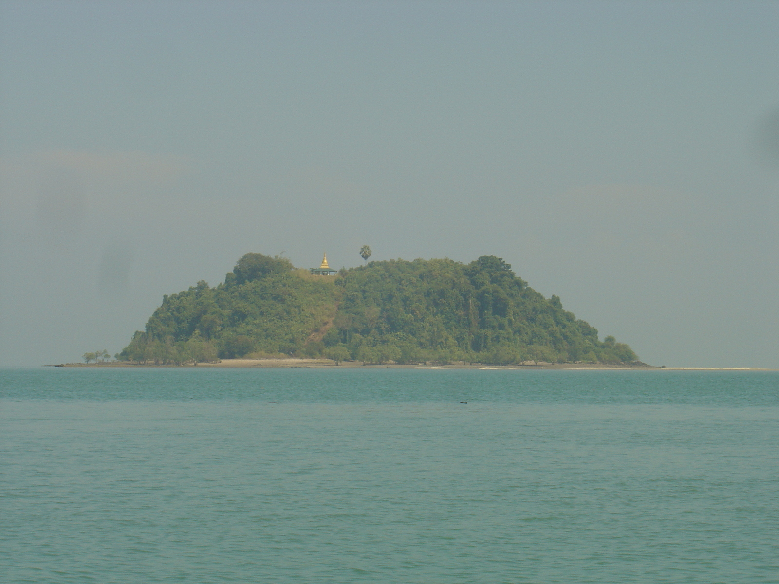 Picture Myanmar Myeik (Mergui) 2005-01 136 - Photographers Myeik (Mergui)