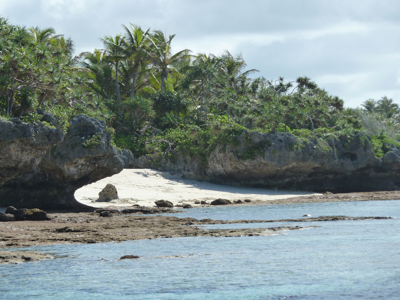 Picture New Caledonia Lifou Mu 2010-05 21 - View Mu