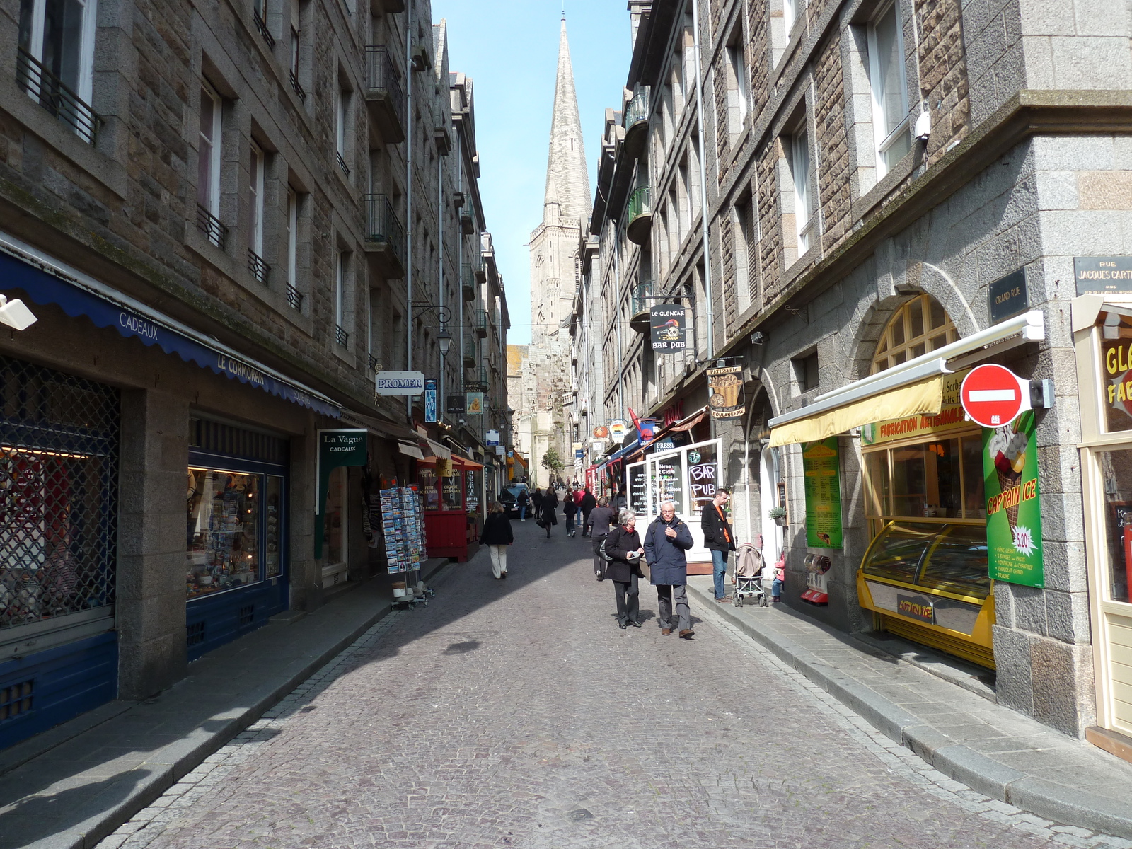 Picture France St Malo 2010-04 186 - Perspective St Malo