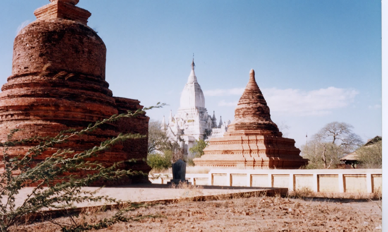 Picture Myanmar Pagan 1998-01 12 - Road Map Pagan