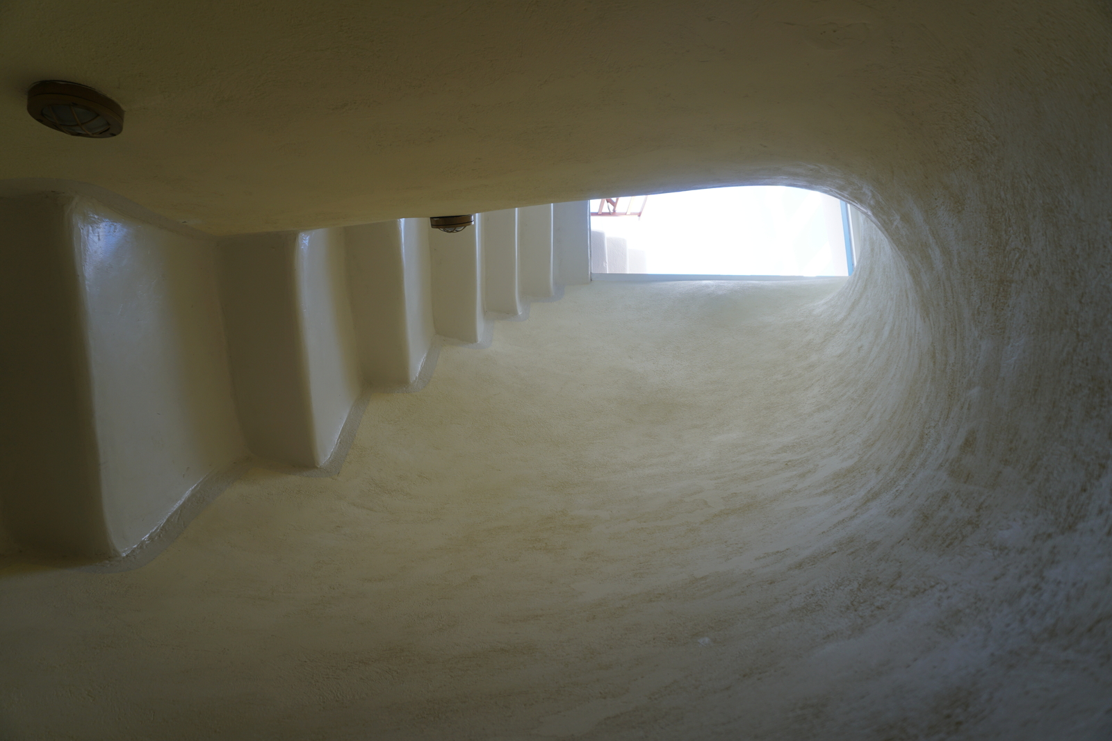 Picture Greece Santorini Oia cave house 2016-07 13 - Perspective Oia cave house