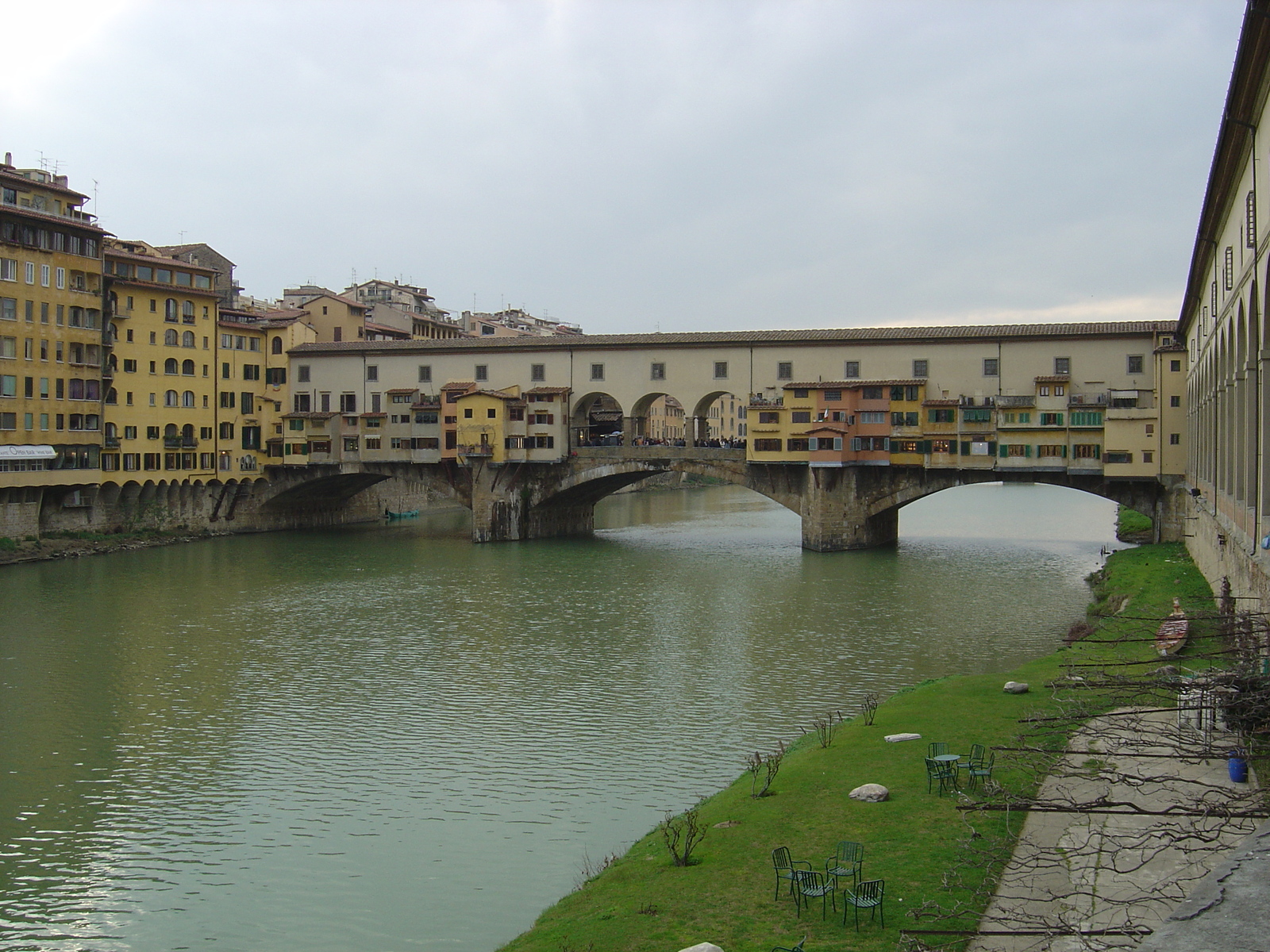 Picture Italy Florence 2004-03 27 - Shopping Mall Florence