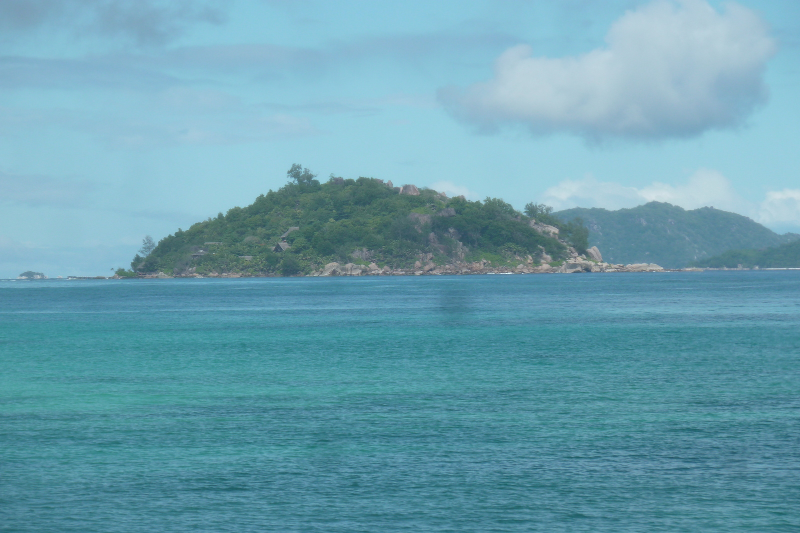 Picture Seychelles Praslin 2011-10 153 - Shopping Mall Praslin