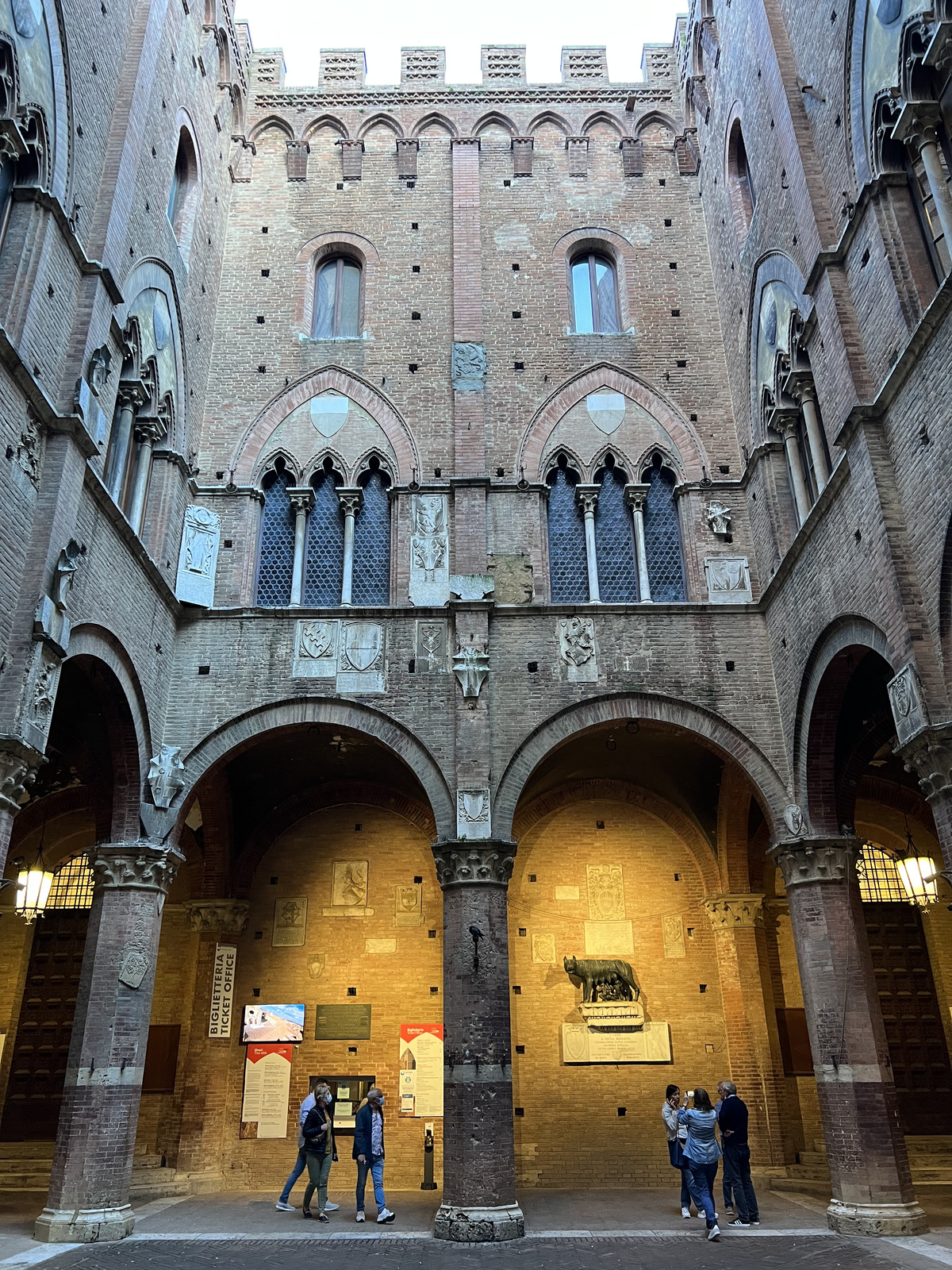 Picture Italy Siena Palazzo Pubblico 2021-09 106 - Trip Palazzo Pubblico