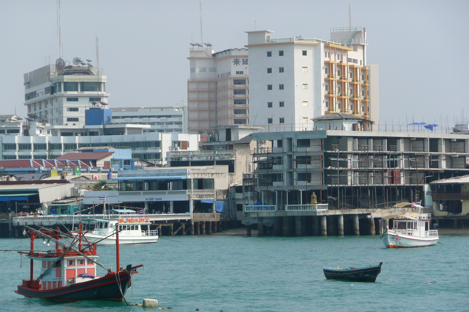 Picture Thailand Pattaya Bali Hai 2008-01 19 - Tourist Bali Hai