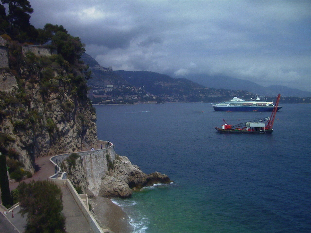 Picture Monaco 2000-05 2 - View Monaco