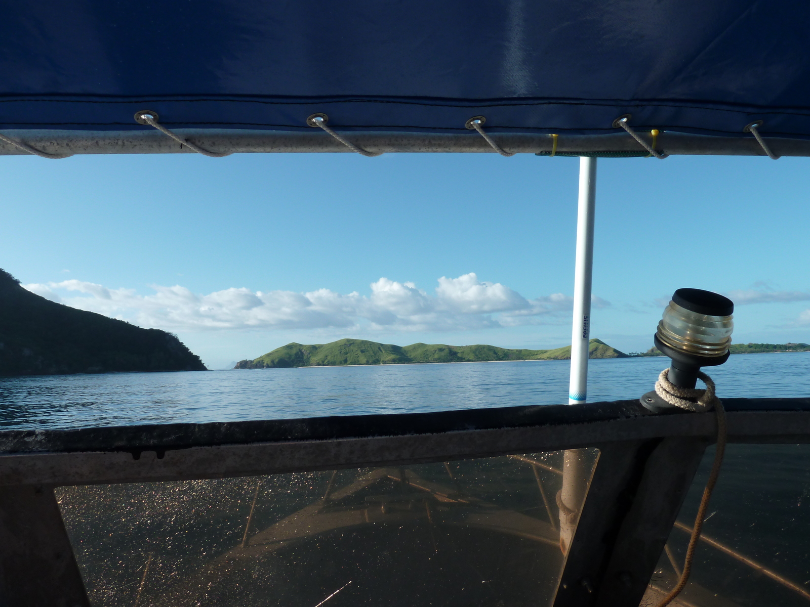 Picture Fiji Amunuca Island to Castaway Island 2010-05 23 - Sight Amunuca Island to Castaway Island