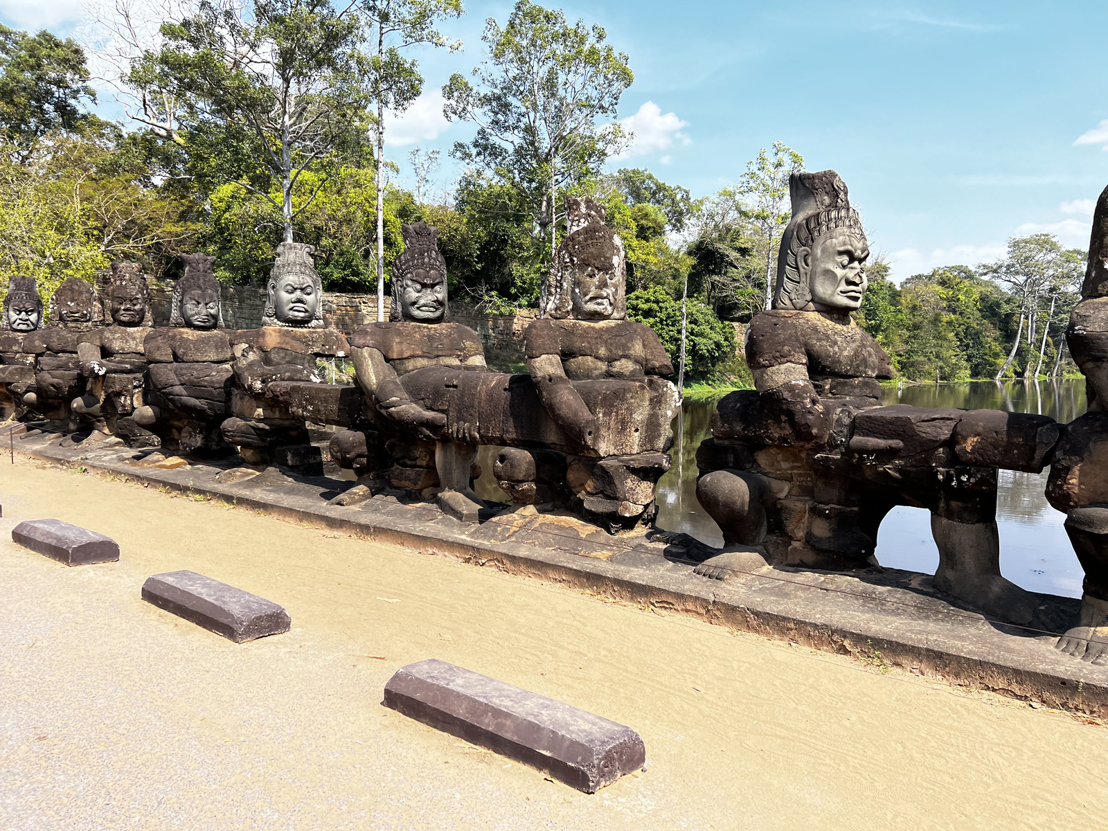 Picture Cambodia Siem Reap Angkor Thom 2023-01 13 - Sightseeing Angkor Thom