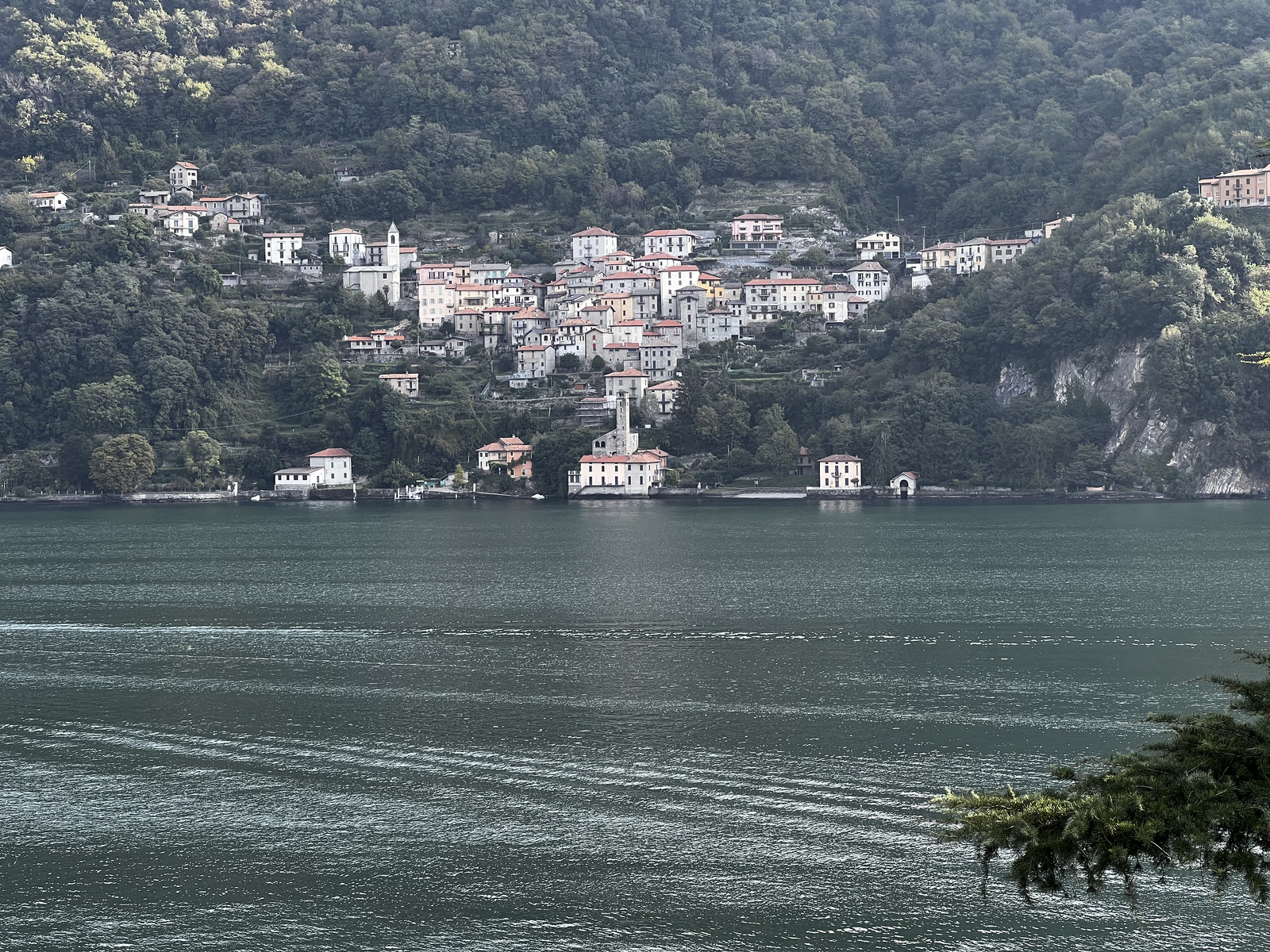 Picture Italy Lago di Como 2023-10 32 - Perspective Lago di Como