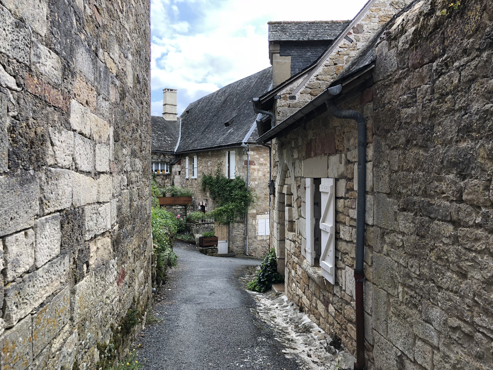 Picture France Turenne 2018-04 132 - Road Turenne