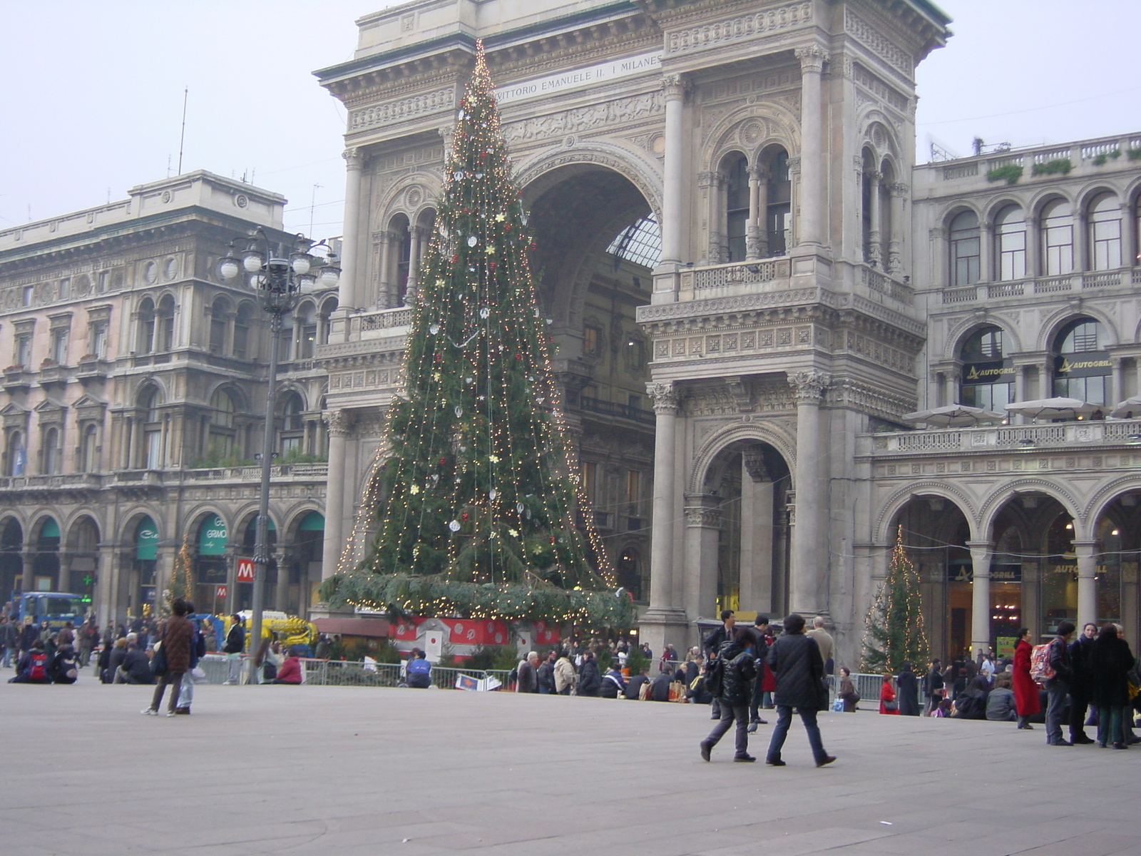 Picture Italy Milan 2000-12 47 - Sightseeing Milan