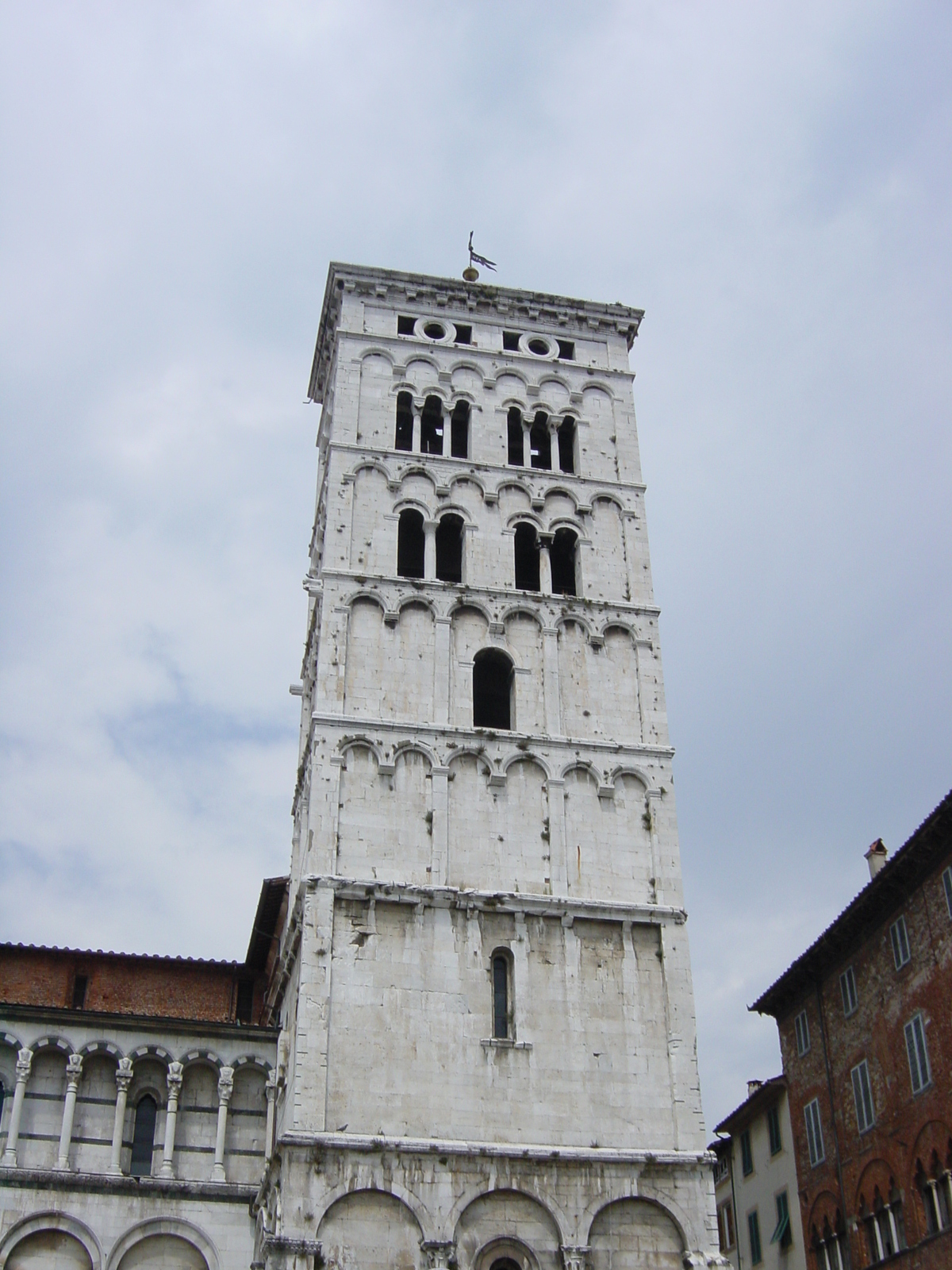 Picture Italy Lucca 2002-07 17 - View Lucca