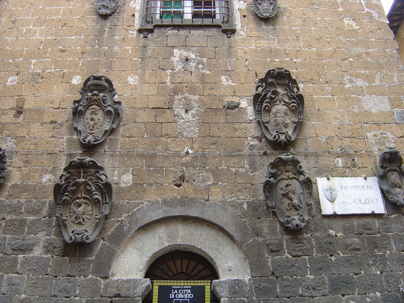 Picture Italy Orvieto 2004-03 38 - Tourist Places Orvieto