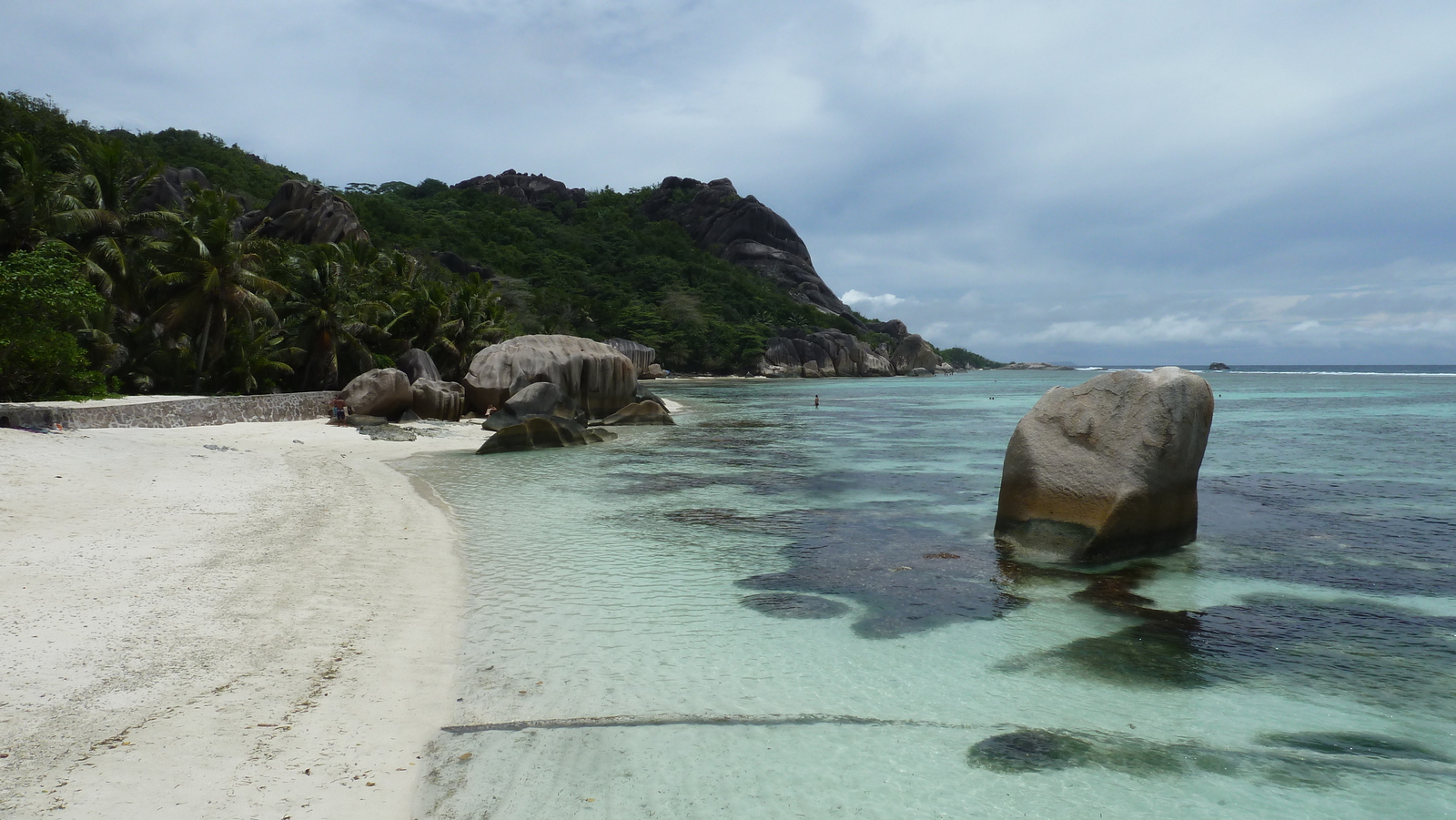 Picture Seychelles La Digue 2011-10 252 - Car La Digue