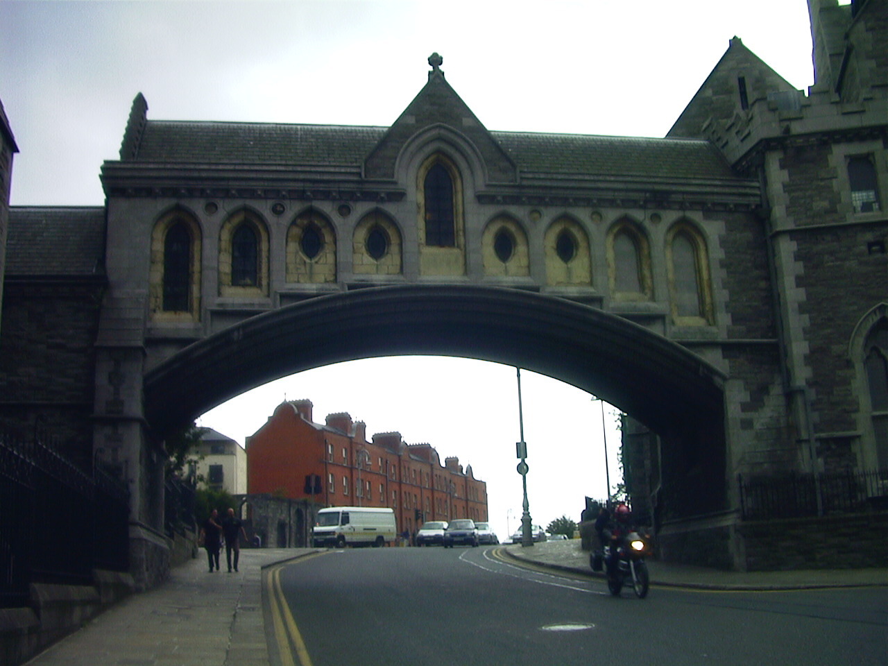 Picture Ireland Dublin 2000-07 3 - Car Dublin