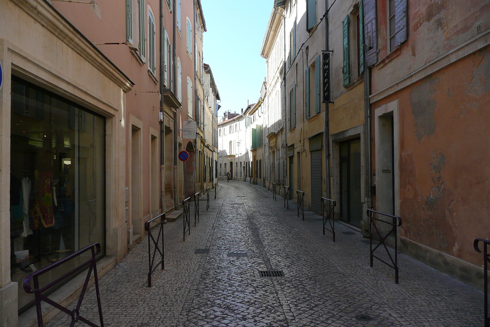 Picture France Tarascon 2008-04 25 - Randonee Tarascon