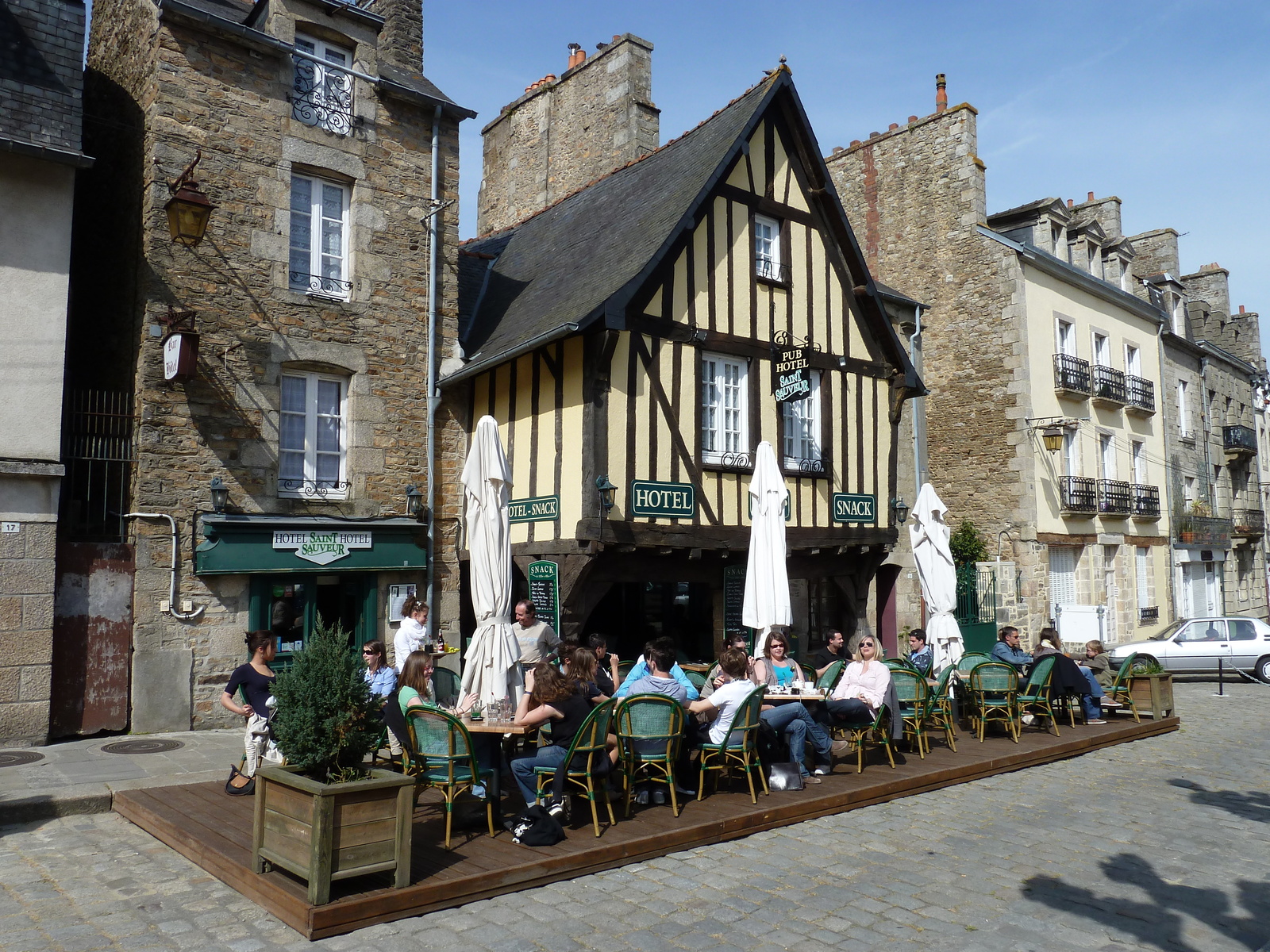 Picture France Dinan 2010-04 132 - Perspective Dinan