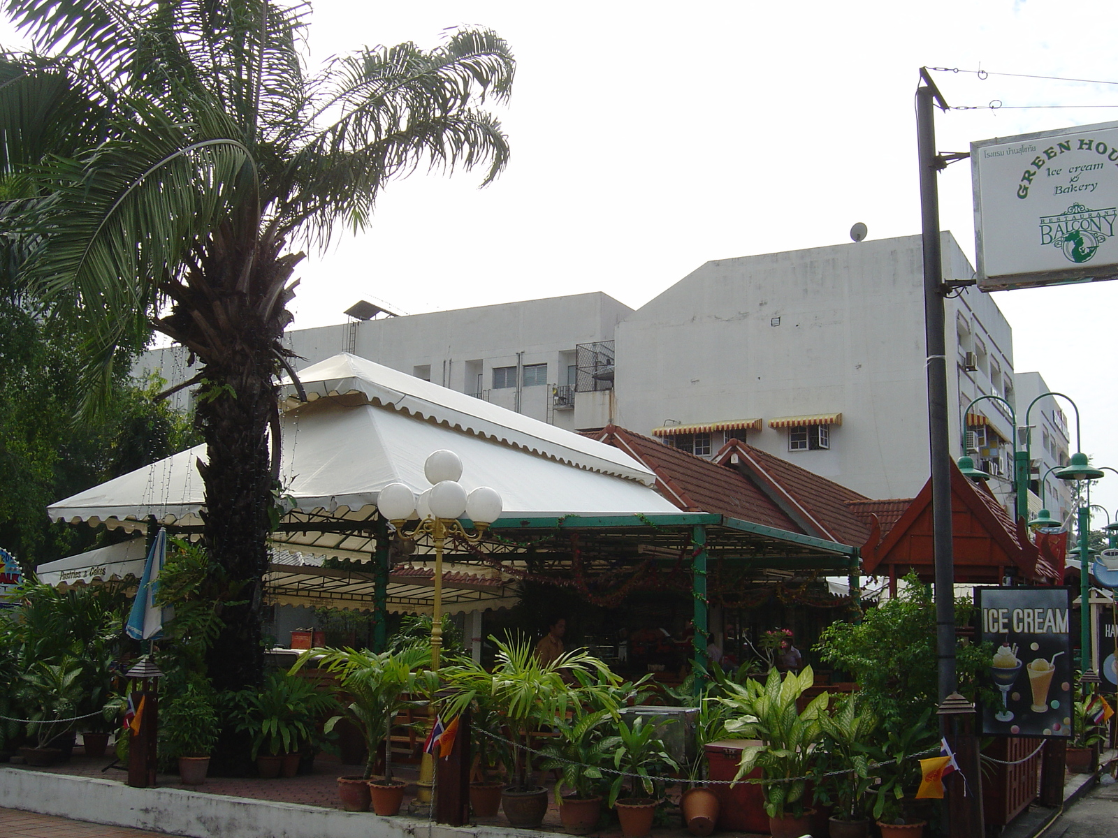 Picture Thailand Phuket Patong Walking Street 2005-12 7 - Perspective Walking Street