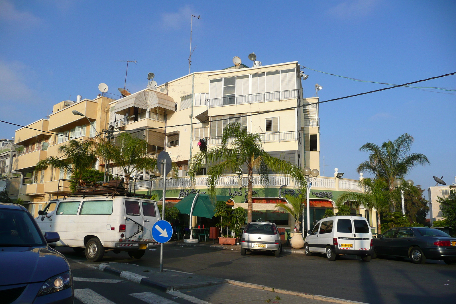 Picture Israel Bat Yam 2007-06 28 - Visit Bat Yam