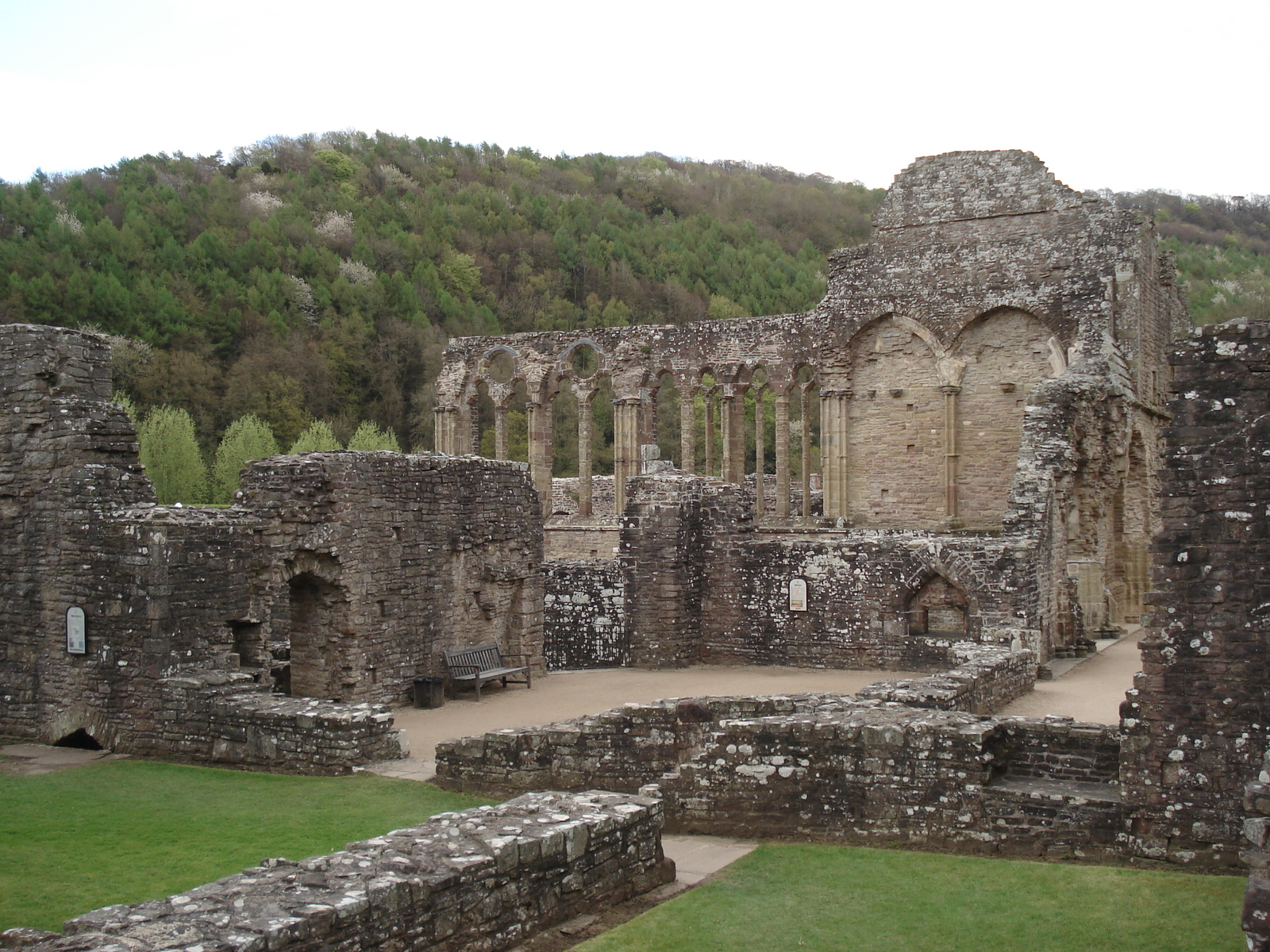 Picture United Kingdom Tintern 2006-05 4 - Flight Tintern