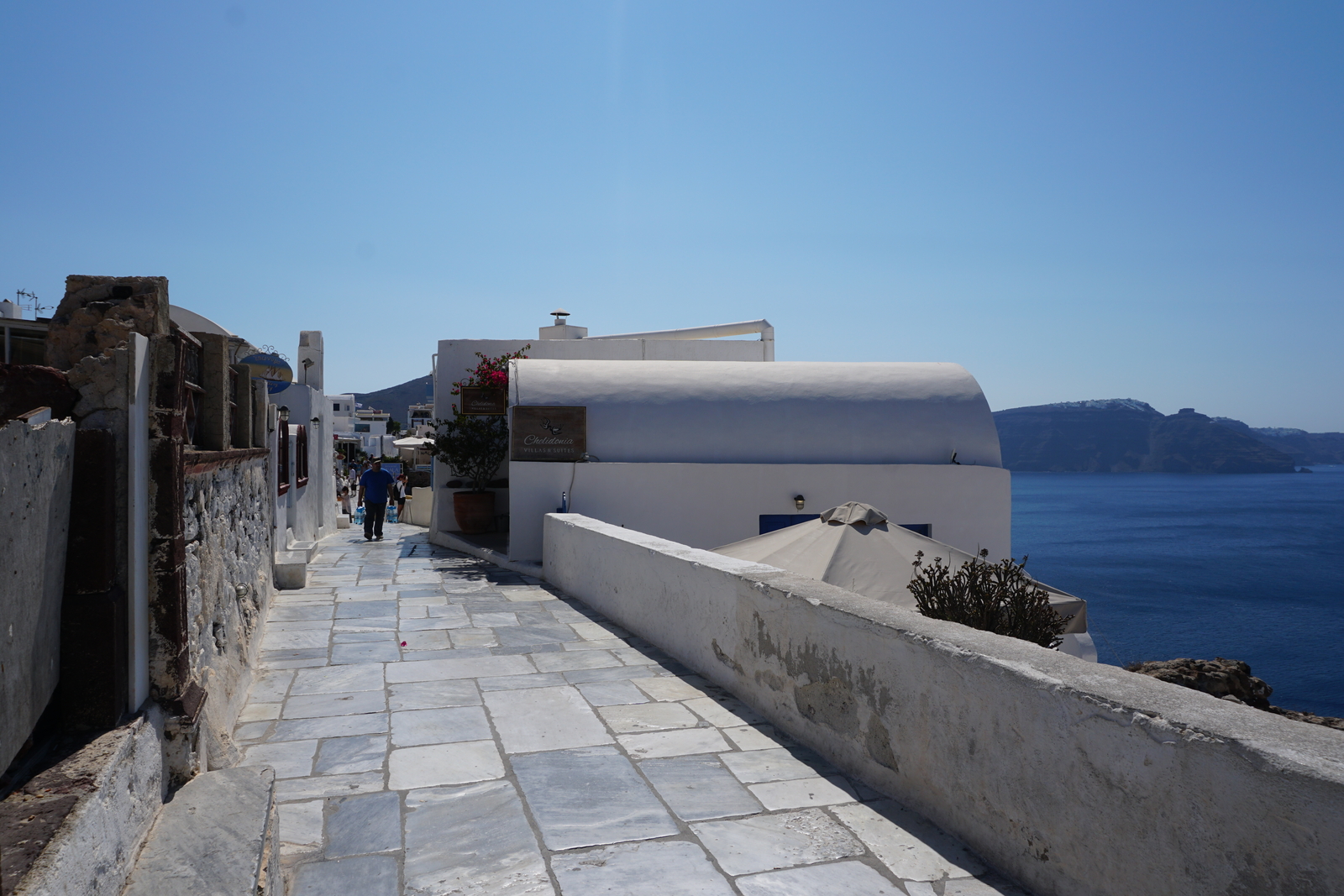 Picture Greece Santorini Oia 2016-07 54 - Perspective Oia