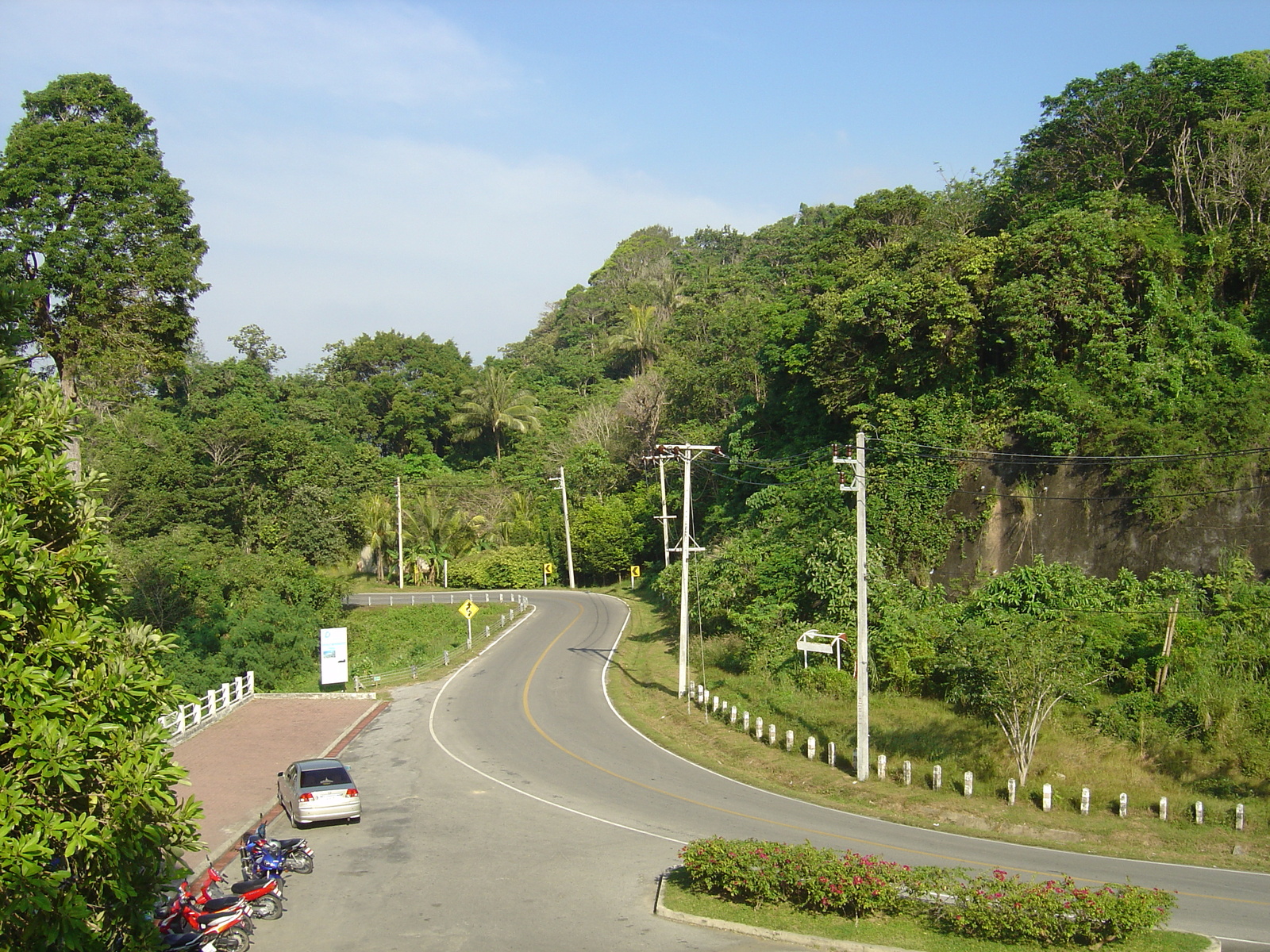 Picture Thailand Phuket Kata Karon Viewpoint 2005-12 22 - Car Kata Karon Viewpoint