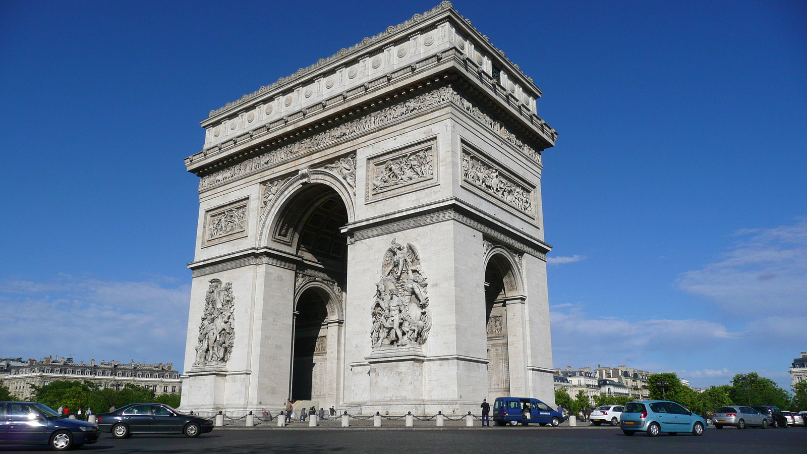 Picture France Paris Etoile and Arc de Triomphe 2007-05 111 - Flight Etoile and Arc de Triomphe