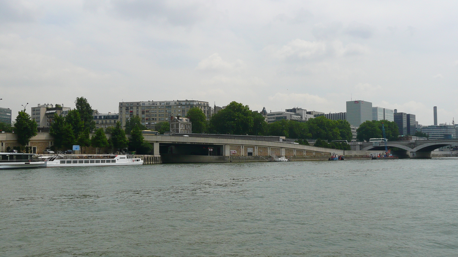 Picture France Paris Seine river 2007-06 161 - Flights Seine river