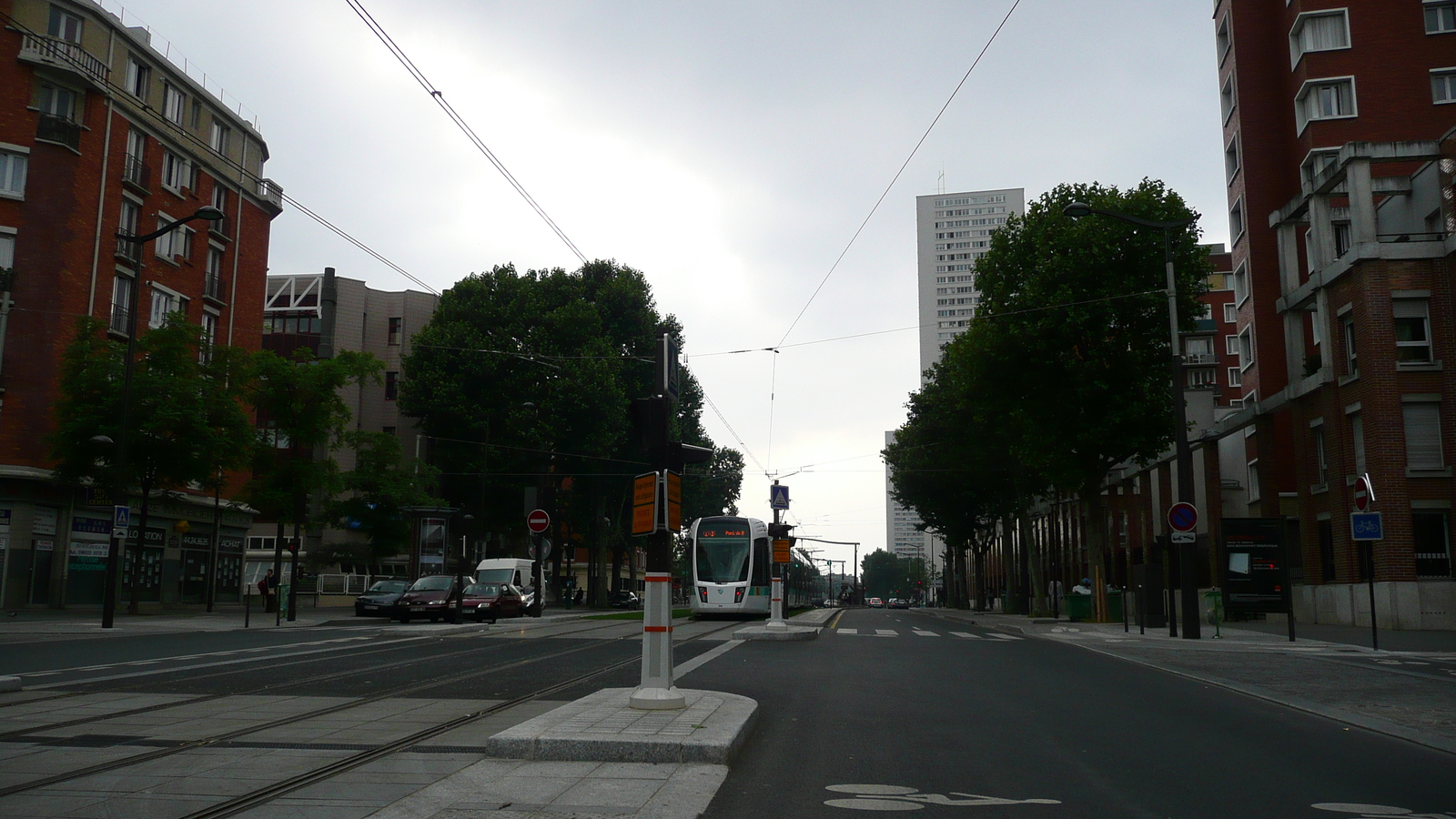 Picture France Paris Around Paris south 2007-06 51 - Road Around Paris south