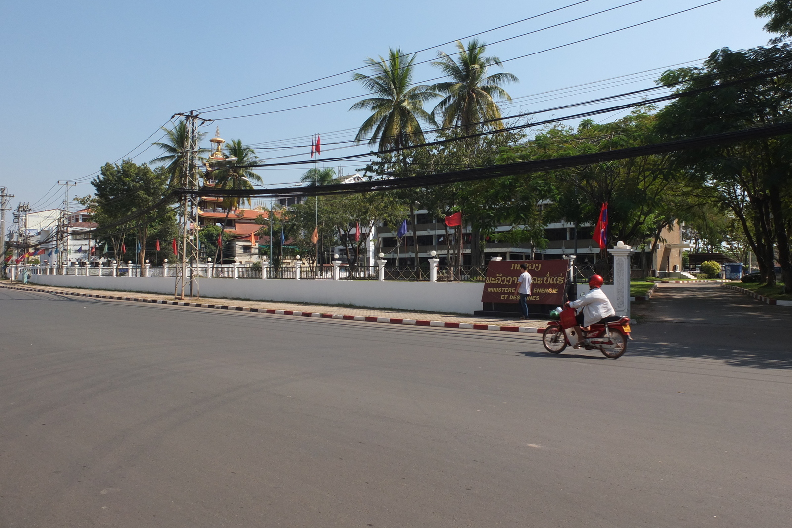 Picture Laos Vientiane 2012-12 136 - Tourist Vientiane