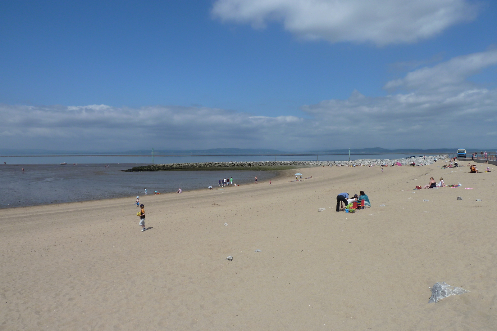 Picture United Kingdom Morecambe 2011-07 19 - Perspective Morecambe