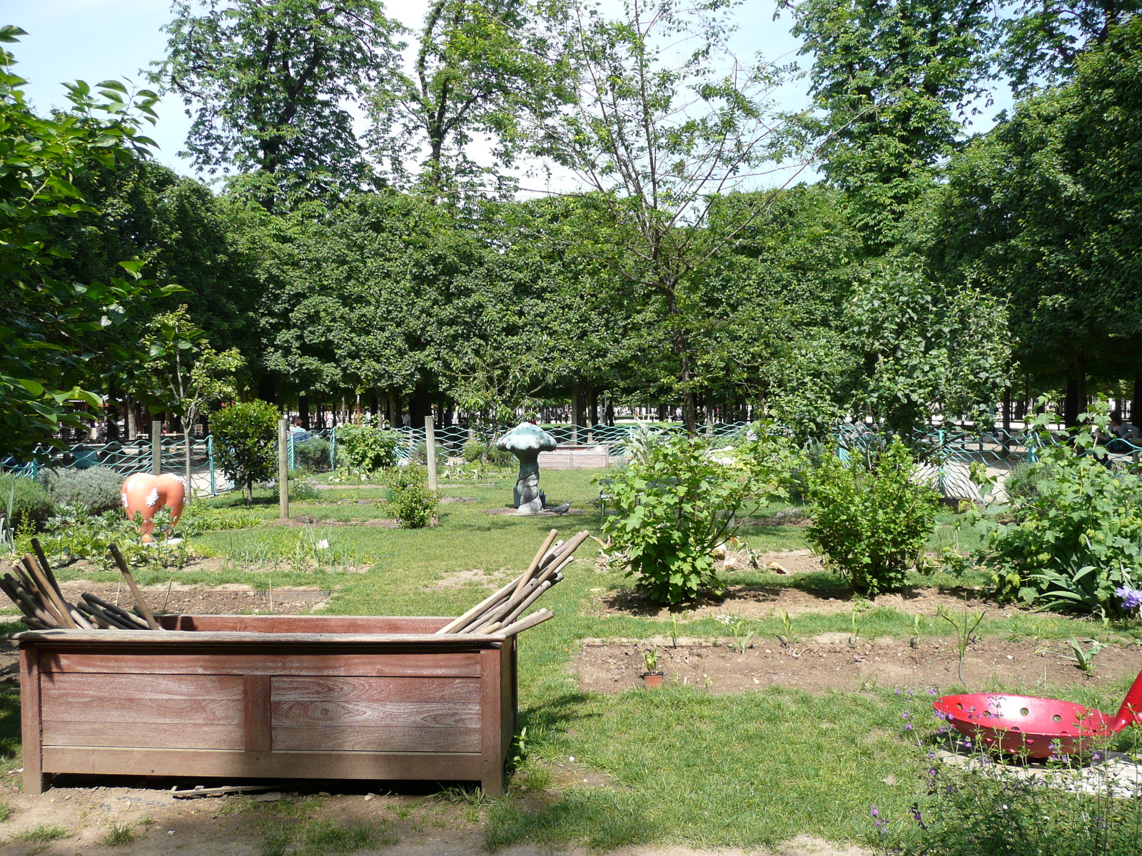 Picture France Paris Garden of Tuileries 2007-05 317 - Pictures Garden of Tuileries