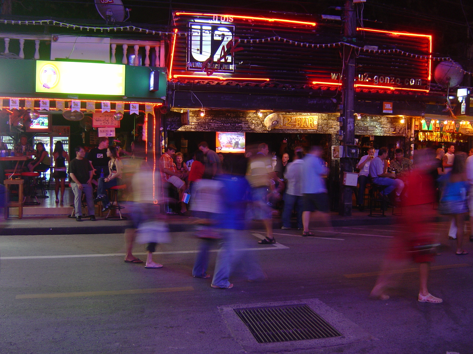 Picture Thailand Phuket Patong night 2005-12 6 - Photographer night