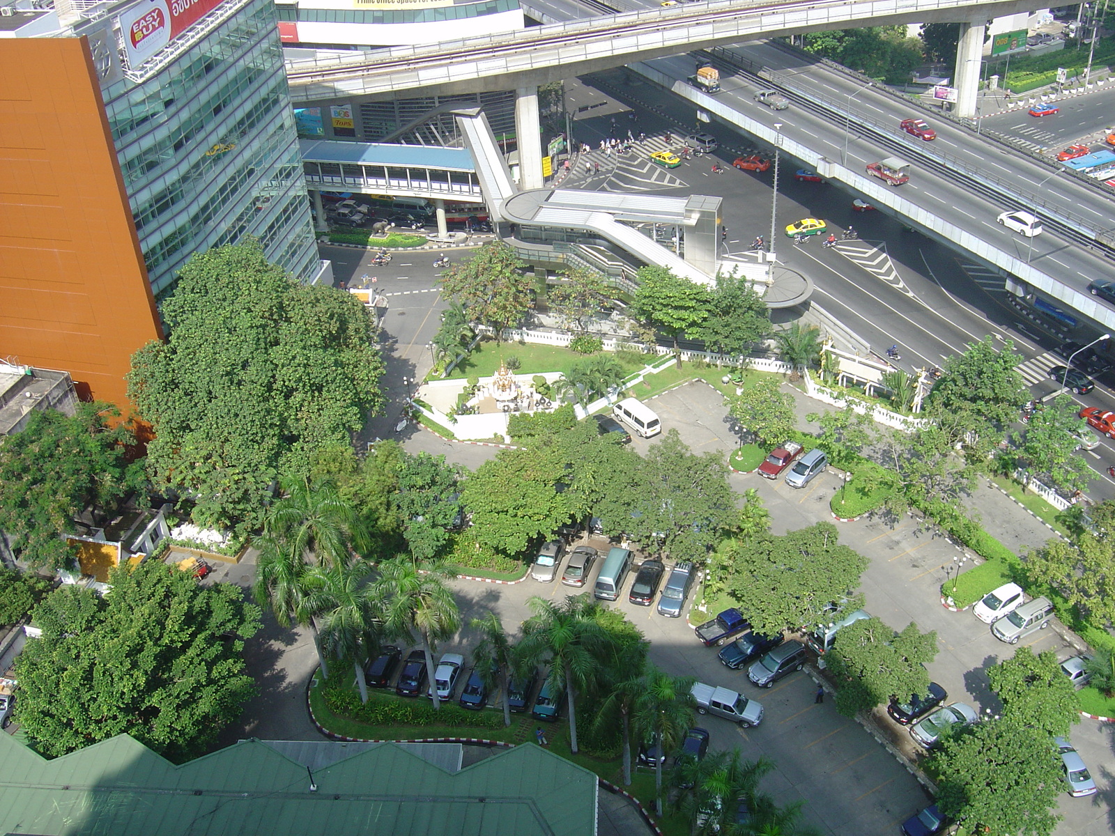 Picture Thailand Bangkok Dusit Tani Hotel 2005-12 2 - Sight Dusit Tani Hotel