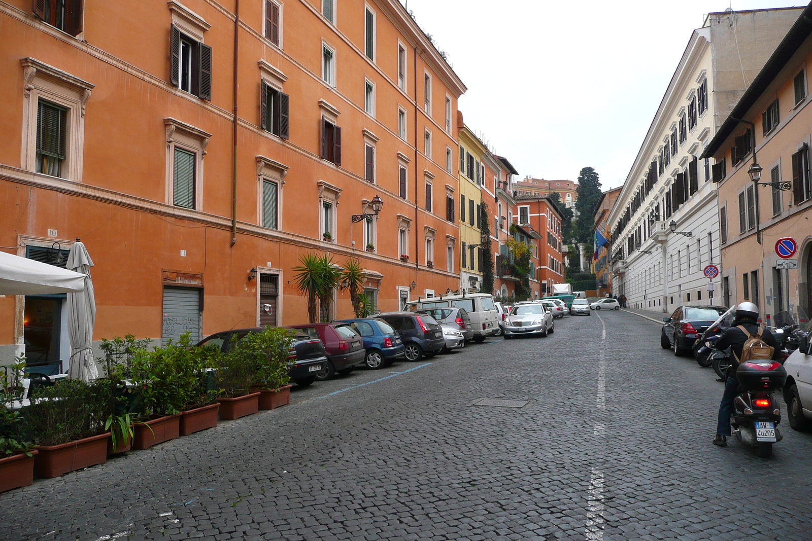 Picture Italy Rome Via Garibaldi 2007-11 41 - Car Via Garibaldi