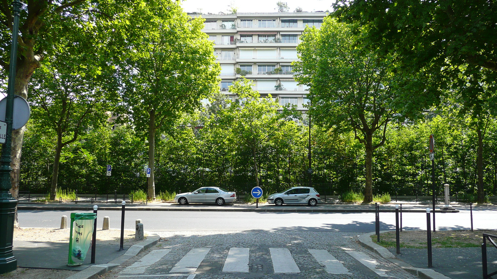 Picture France Paris Around Paris west 2007-08 44 - Car Rental Around Paris west