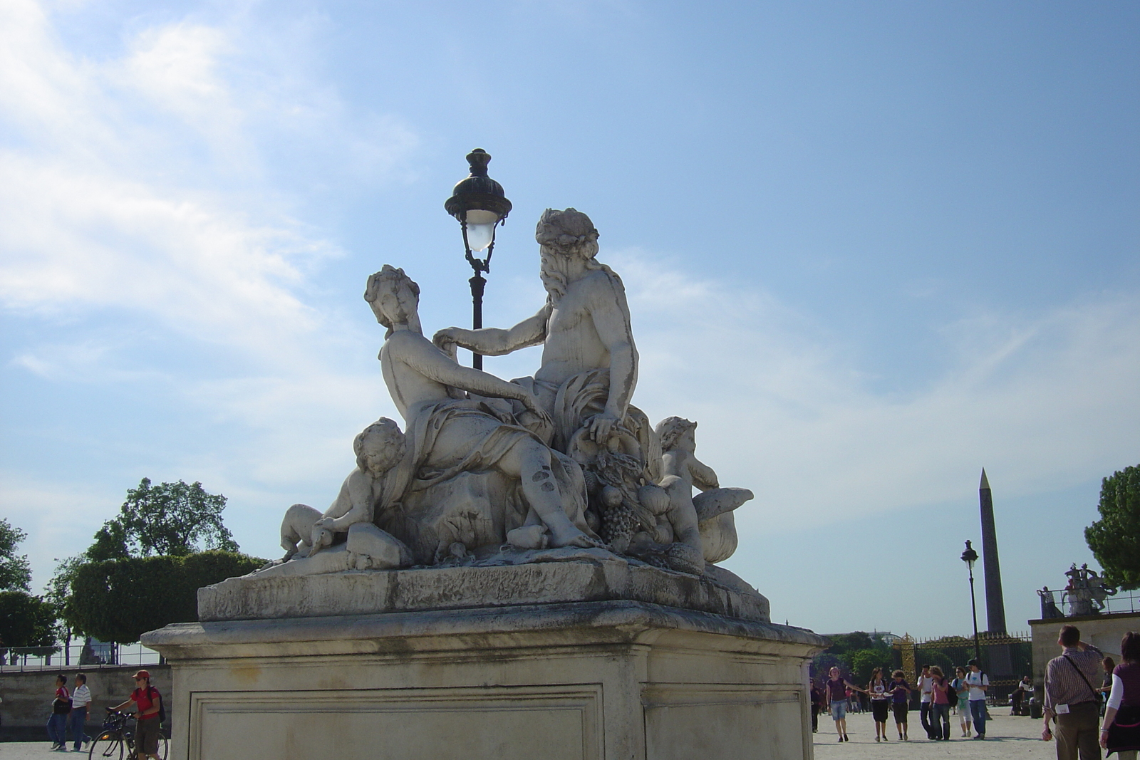 Picture France Paris Garden of Tuileries 2007-05 128 - Tourist Garden of Tuileries