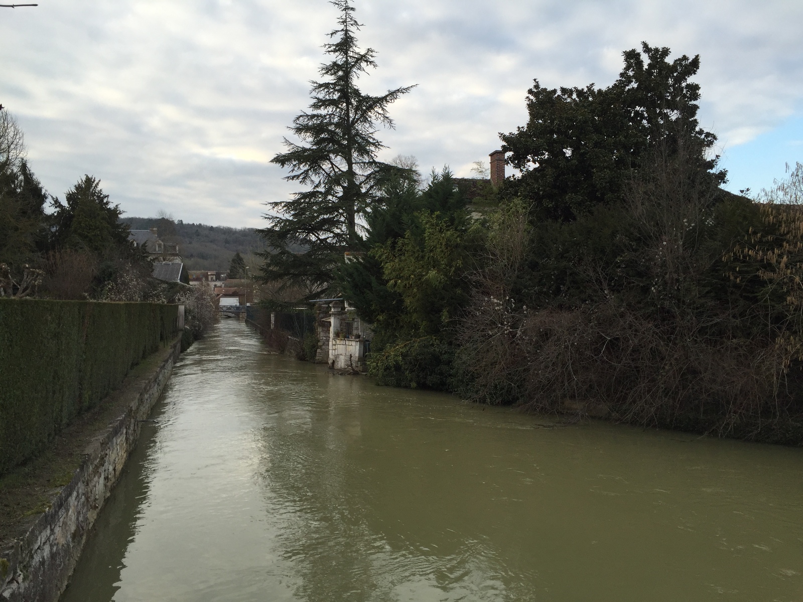 Picture France Tonnerre 2016-02 0 - Road Tonnerre