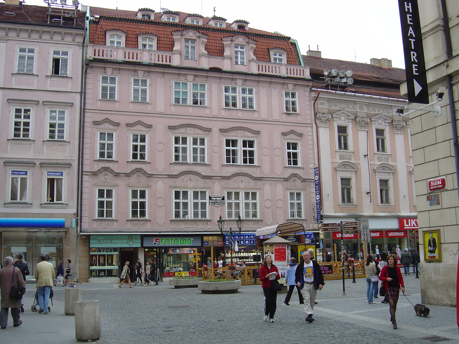 Picture Czech Republic Prague 2004-05 87 - Shopping Mall Prague