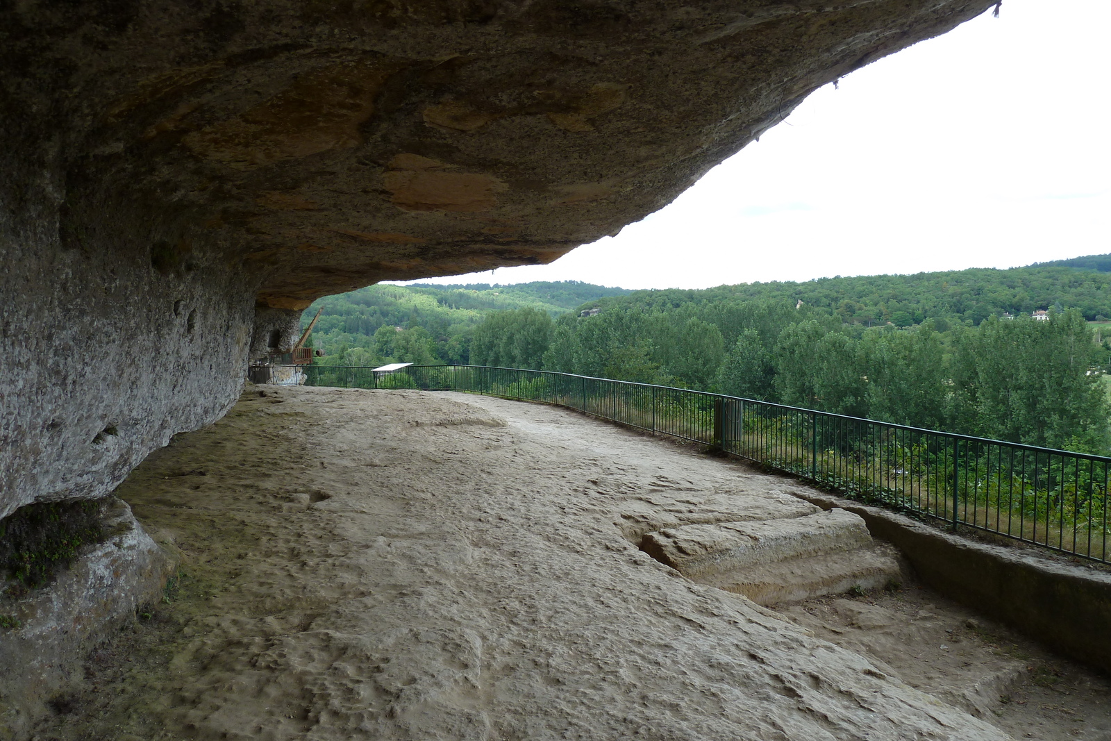 Picture France La Roque St Christophe 2010-08 6 - Photographer La Roque St Christophe