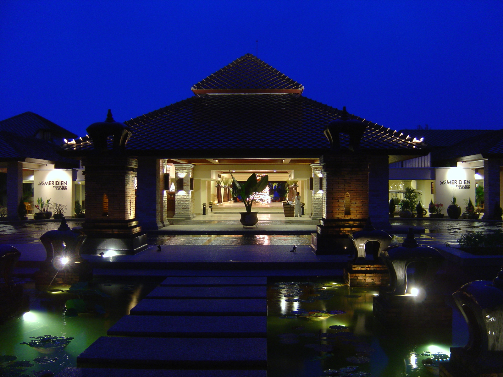 Picture Thailand Khao Lak Meridien Khao Lak Hotel By Night 2005-12 4 - View By Night