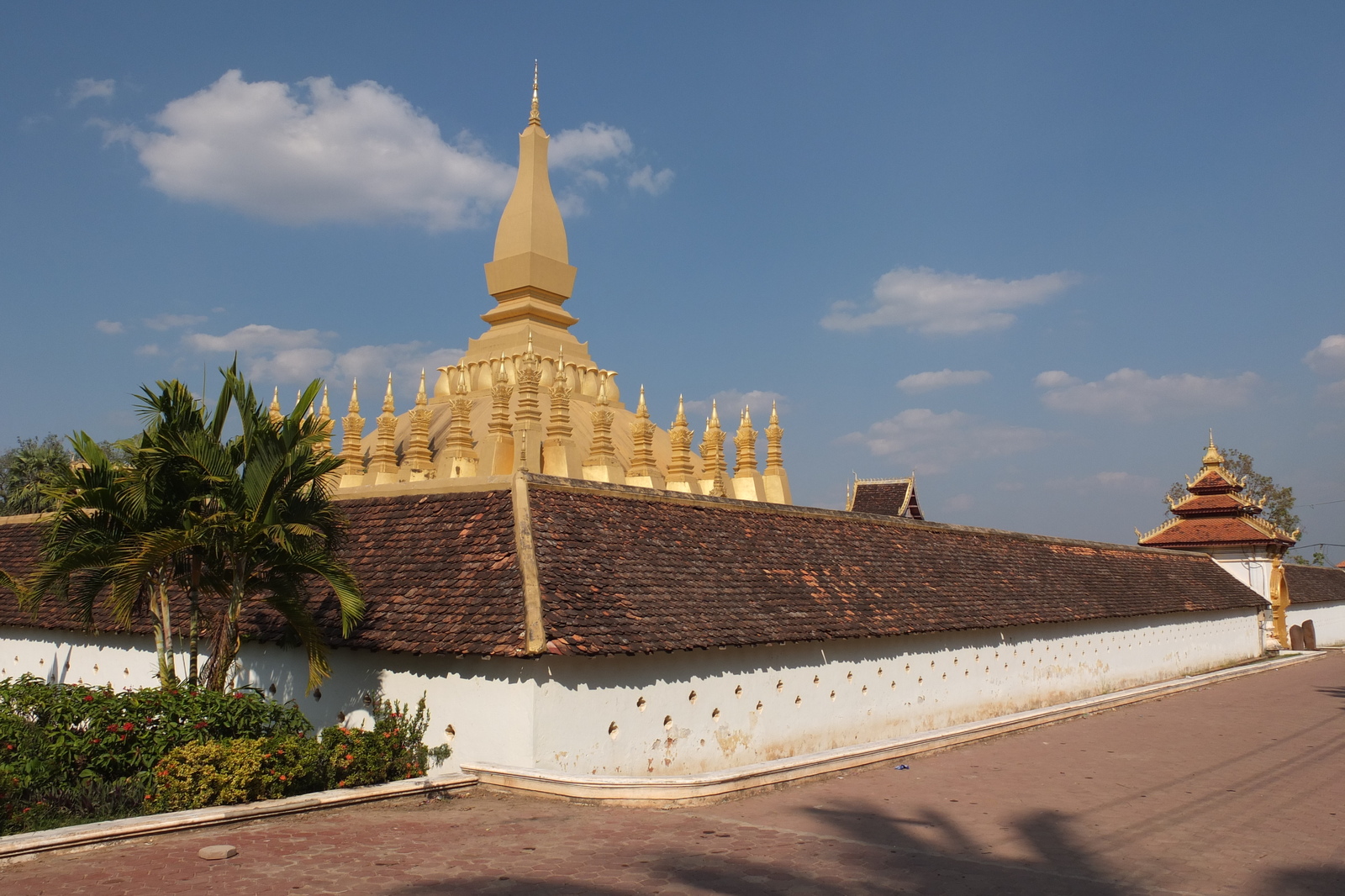 Picture Laos Vientiane 2012-12 329 - Tourist Vientiane