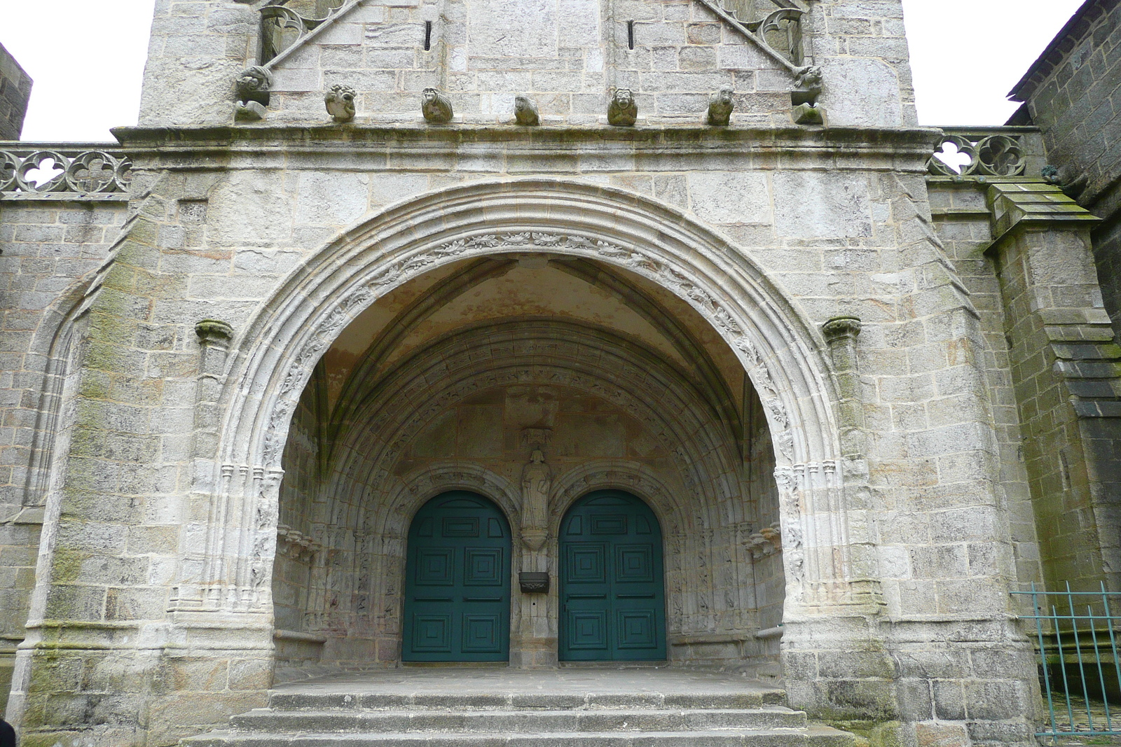 Picture France Locronan 2008-07 43 - Perspective Locronan