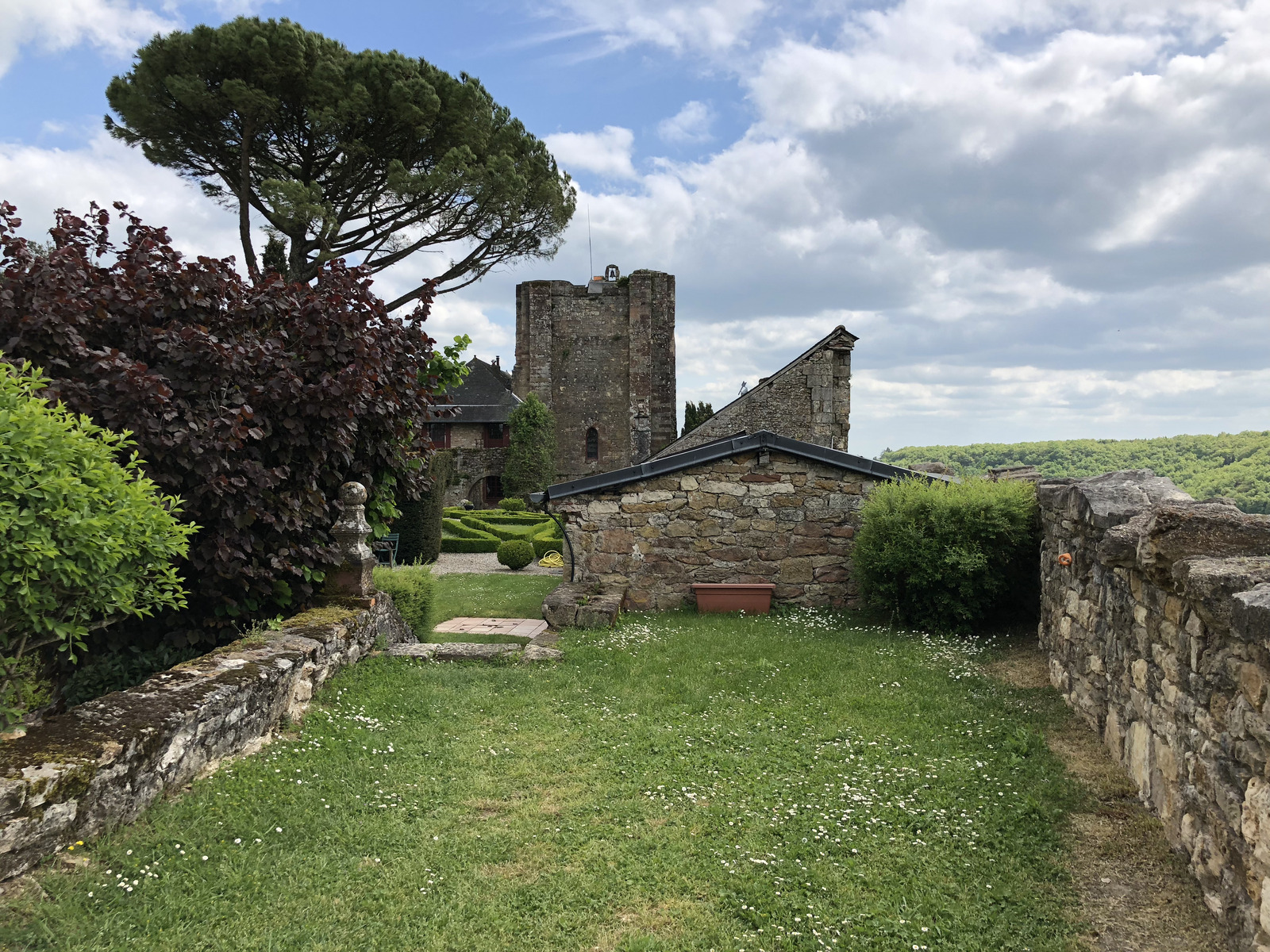 Picture France Turenne 2018-04 16 - View Turenne