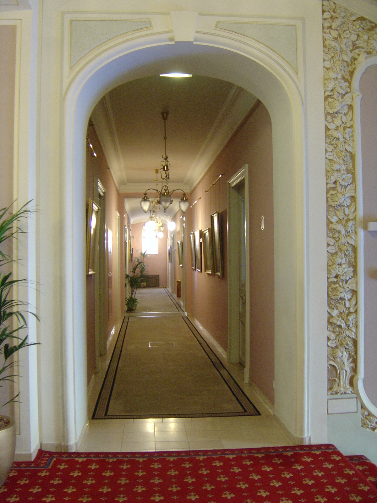 Picture Russia Moscow Royal Meridien National Hotel 2005-04 49 - Travels Royal Meridien National Hotel