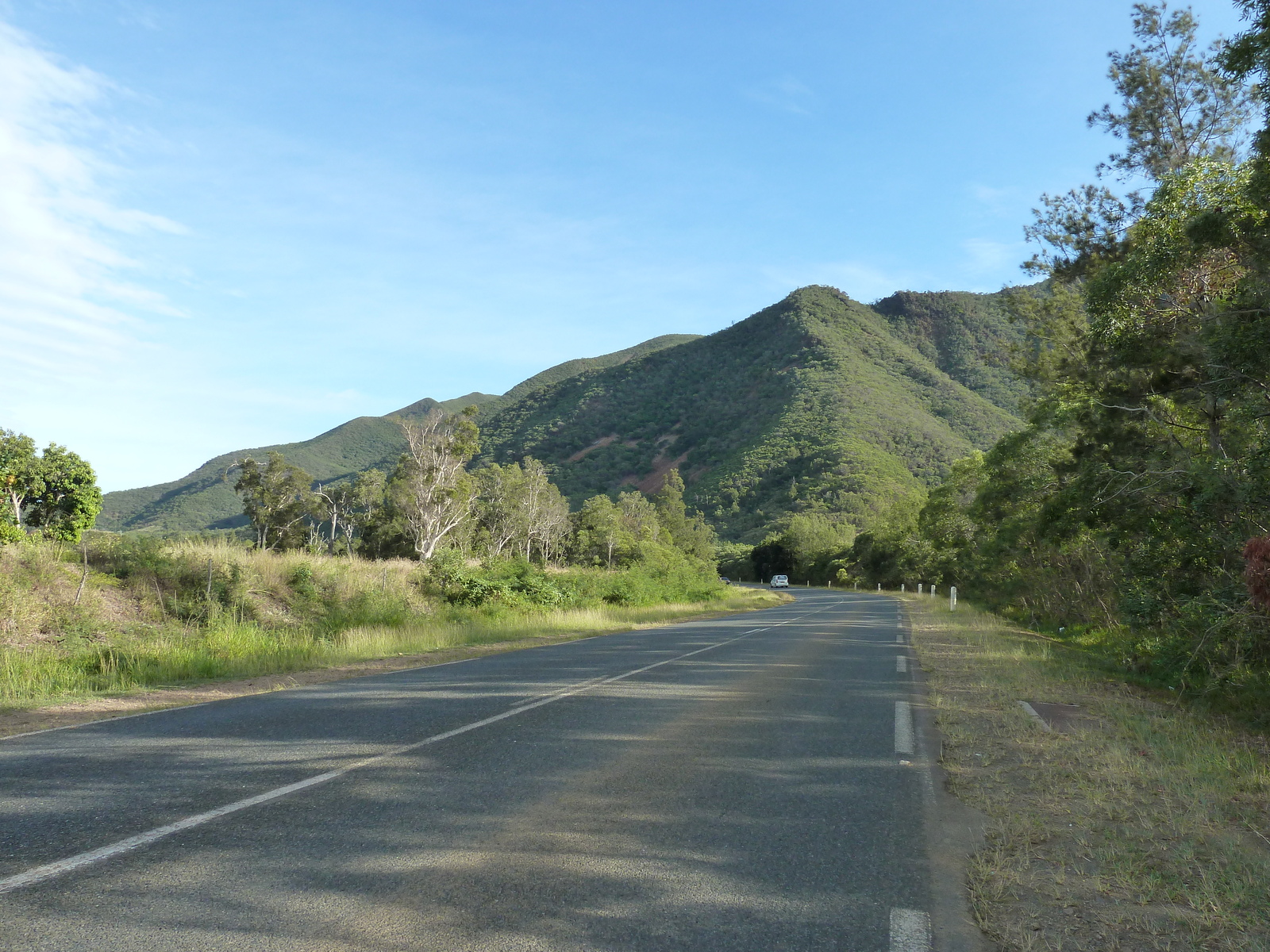 Picture New Caledonia Tontouta to Thio road 2010-05 39 - Perspective Tontouta to Thio road