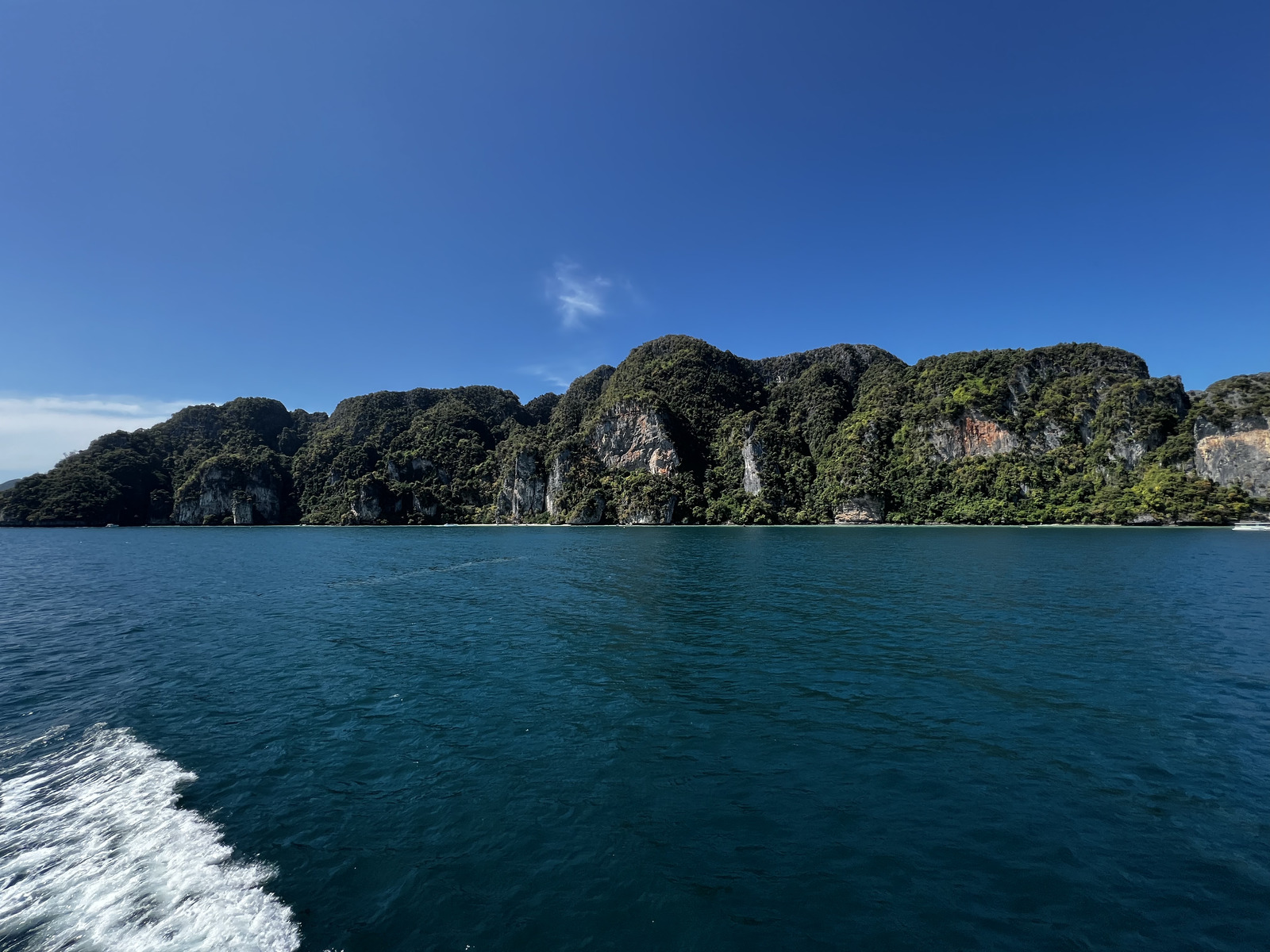 Picture Thailand Phuket to Ko Phi Phi Ferry 2021-12 87 - View Phuket to Ko Phi Phi Ferry