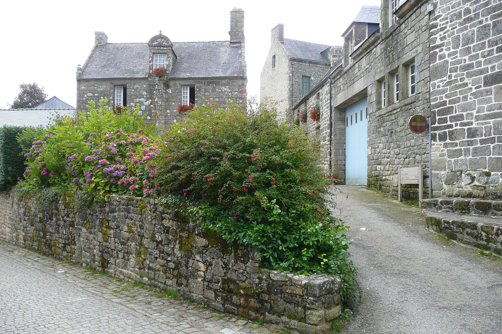 Picture France Locronan 2008-07 72 - Travels Locronan