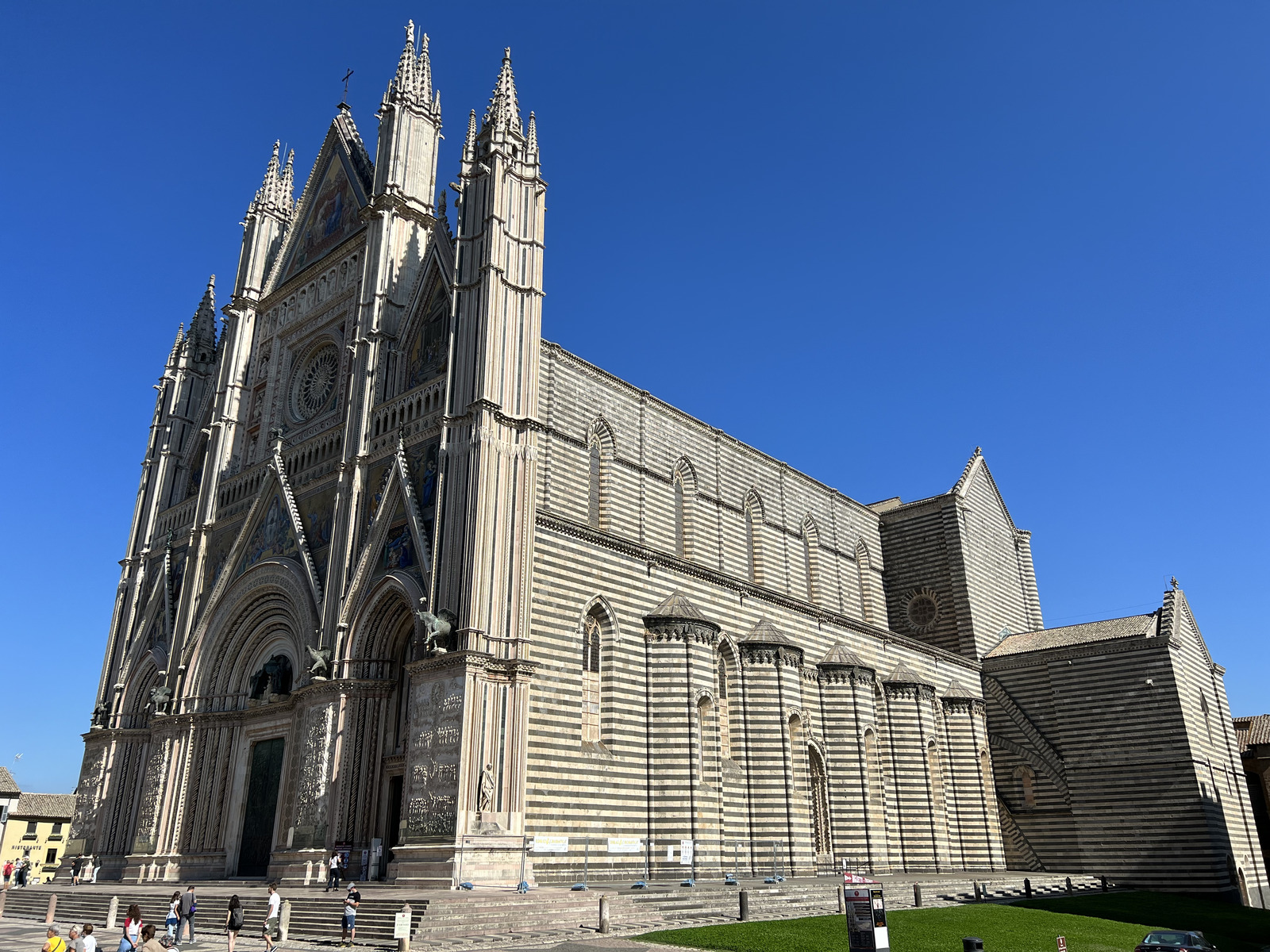 Picture Italy Orvieto 2021-09 137 - Perspective Orvieto